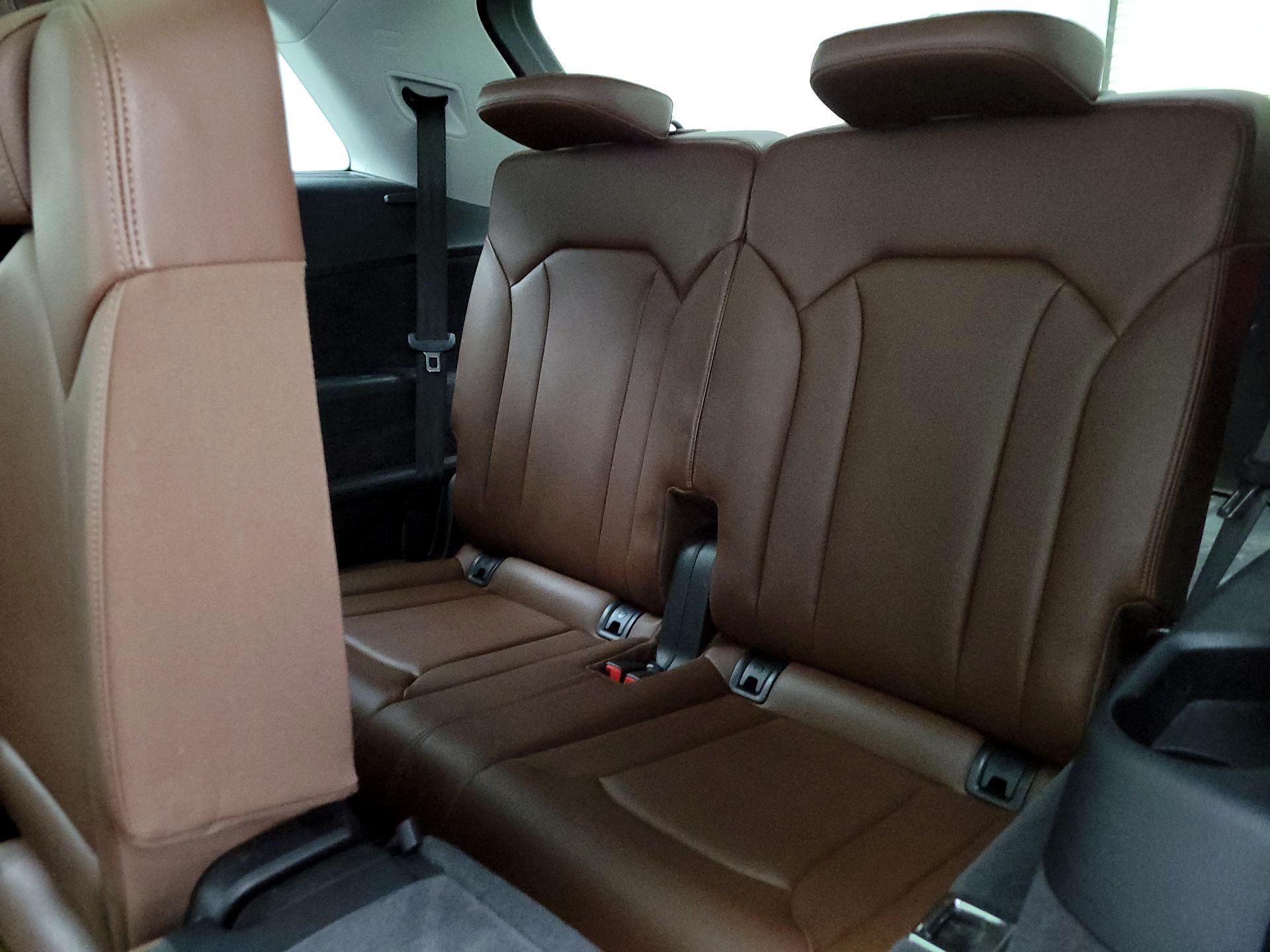 Thumbnail: 2019 Audi Q7 - 19