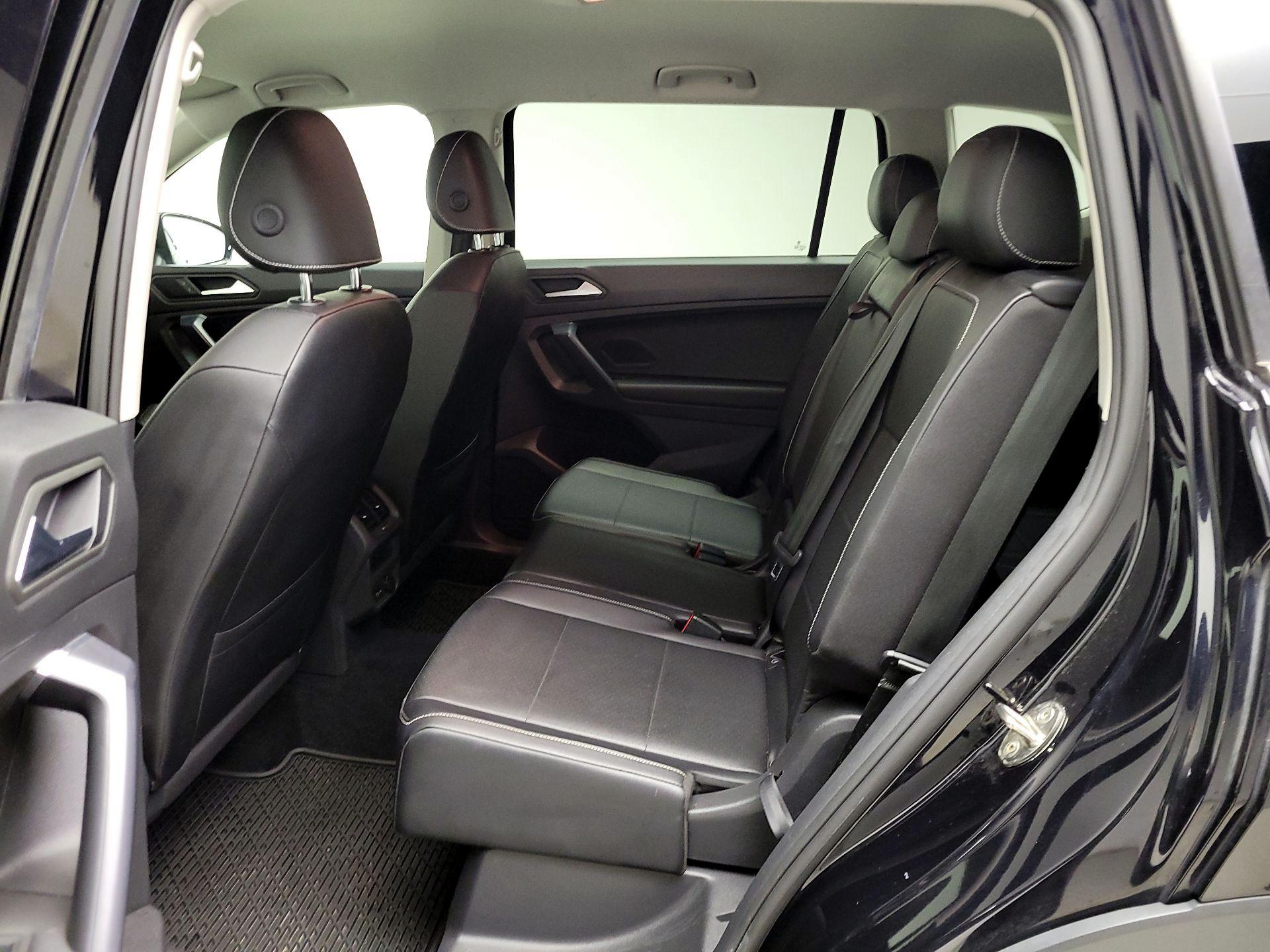 Thumbnail: 2021 Volkswagen Tiguan - 19