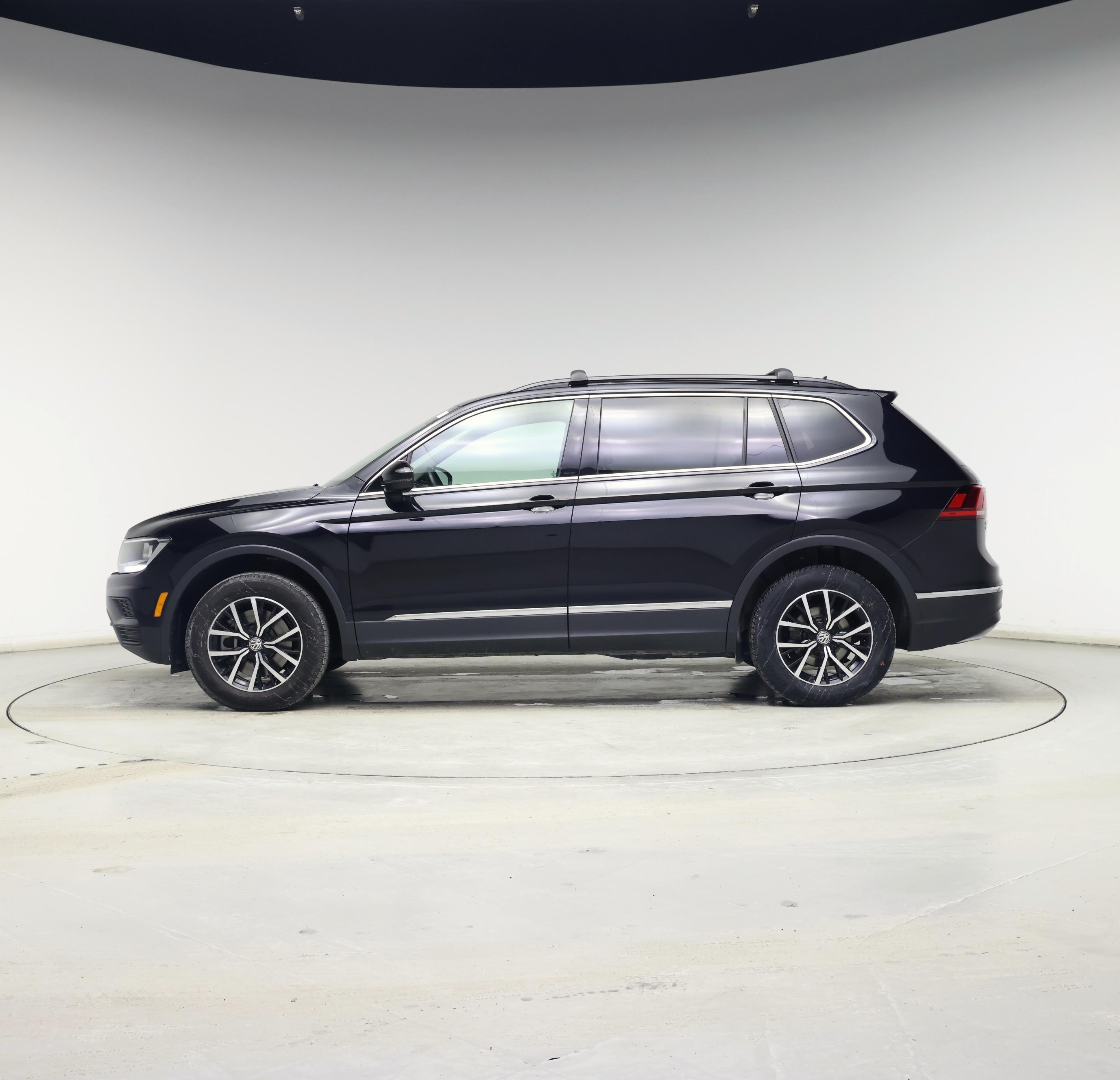 Thumbnail: 2021 Volkswagen Tiguan - 3