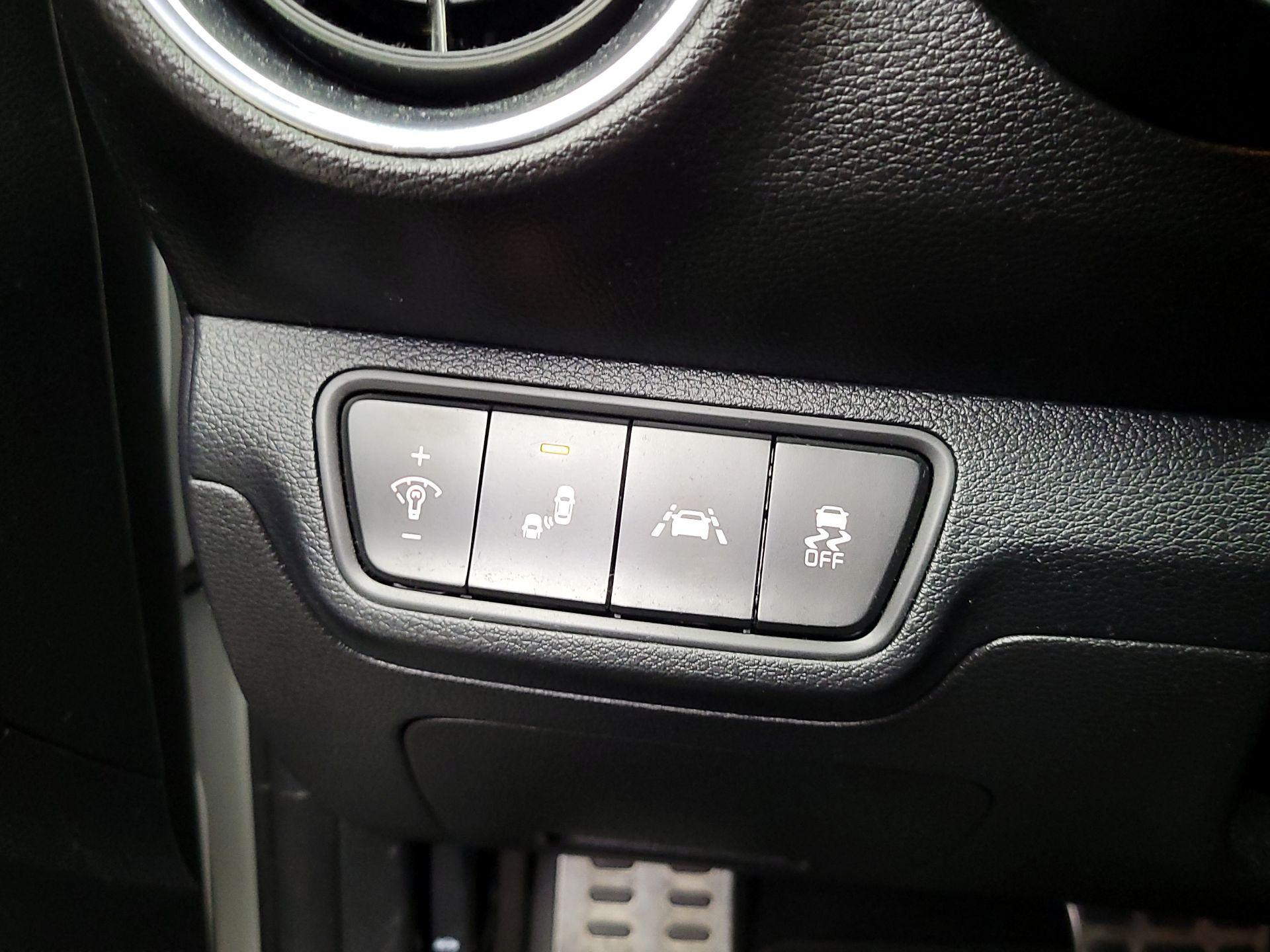 Thumbnail: 2021 Kia Forte - 13