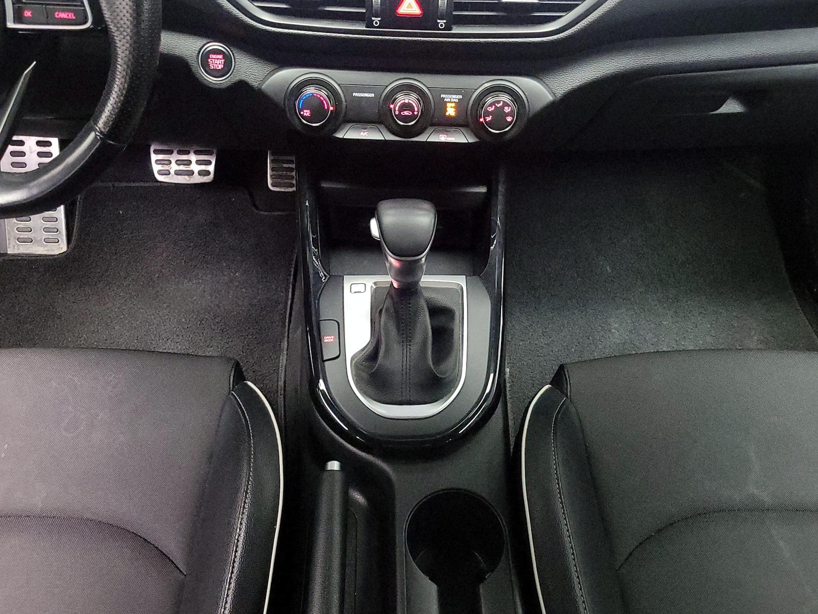 2021 Kia Forte GT-Line - Photo 18