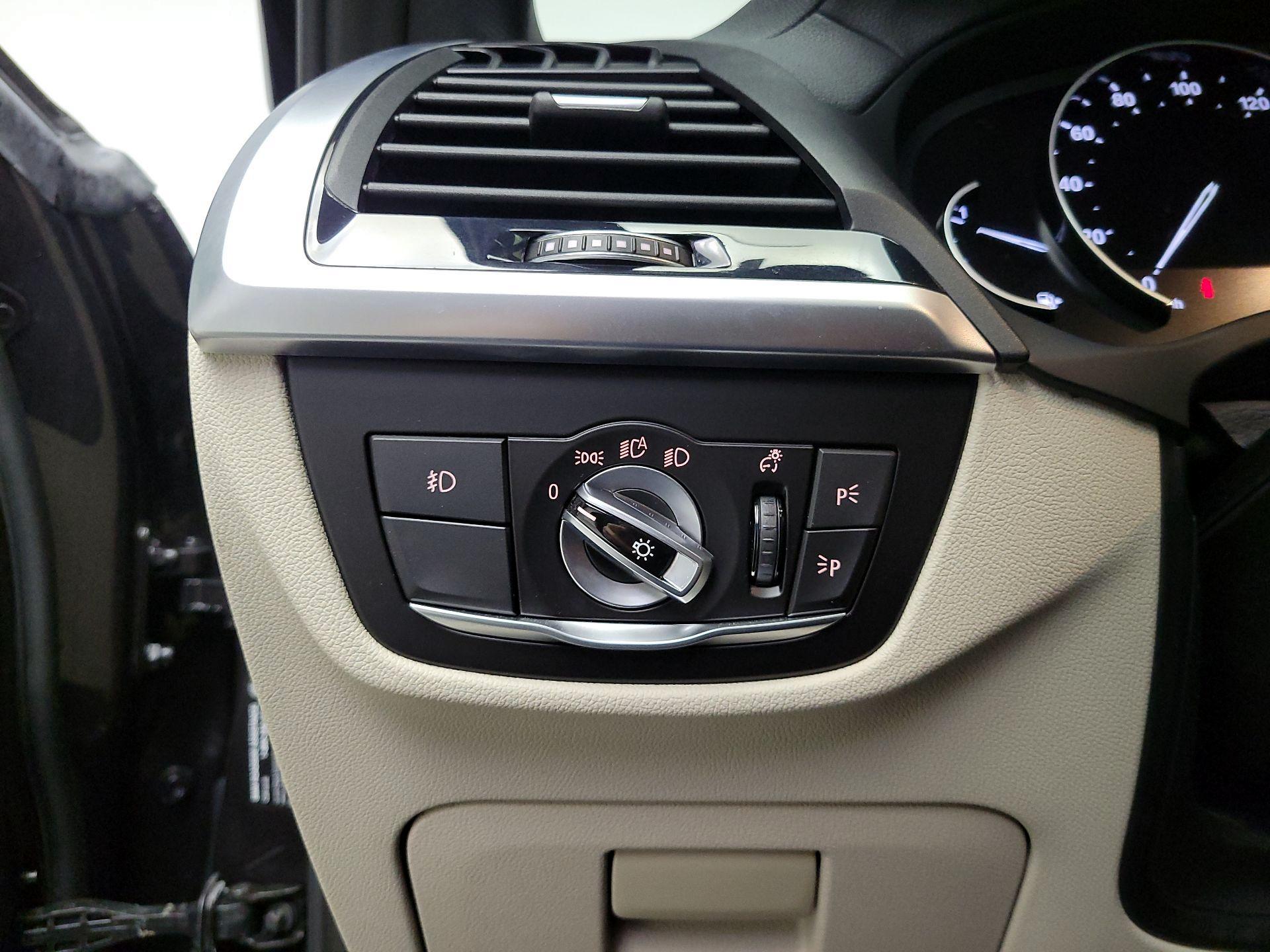 Thumbnail: 2021 BMW X3 - 13