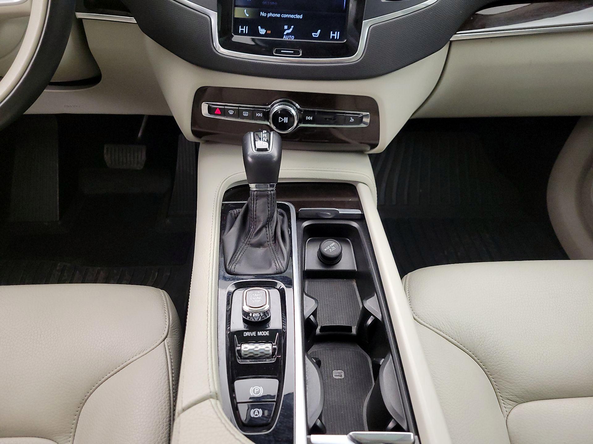 Thumbnail: 2019 Volvo XC90 - 18