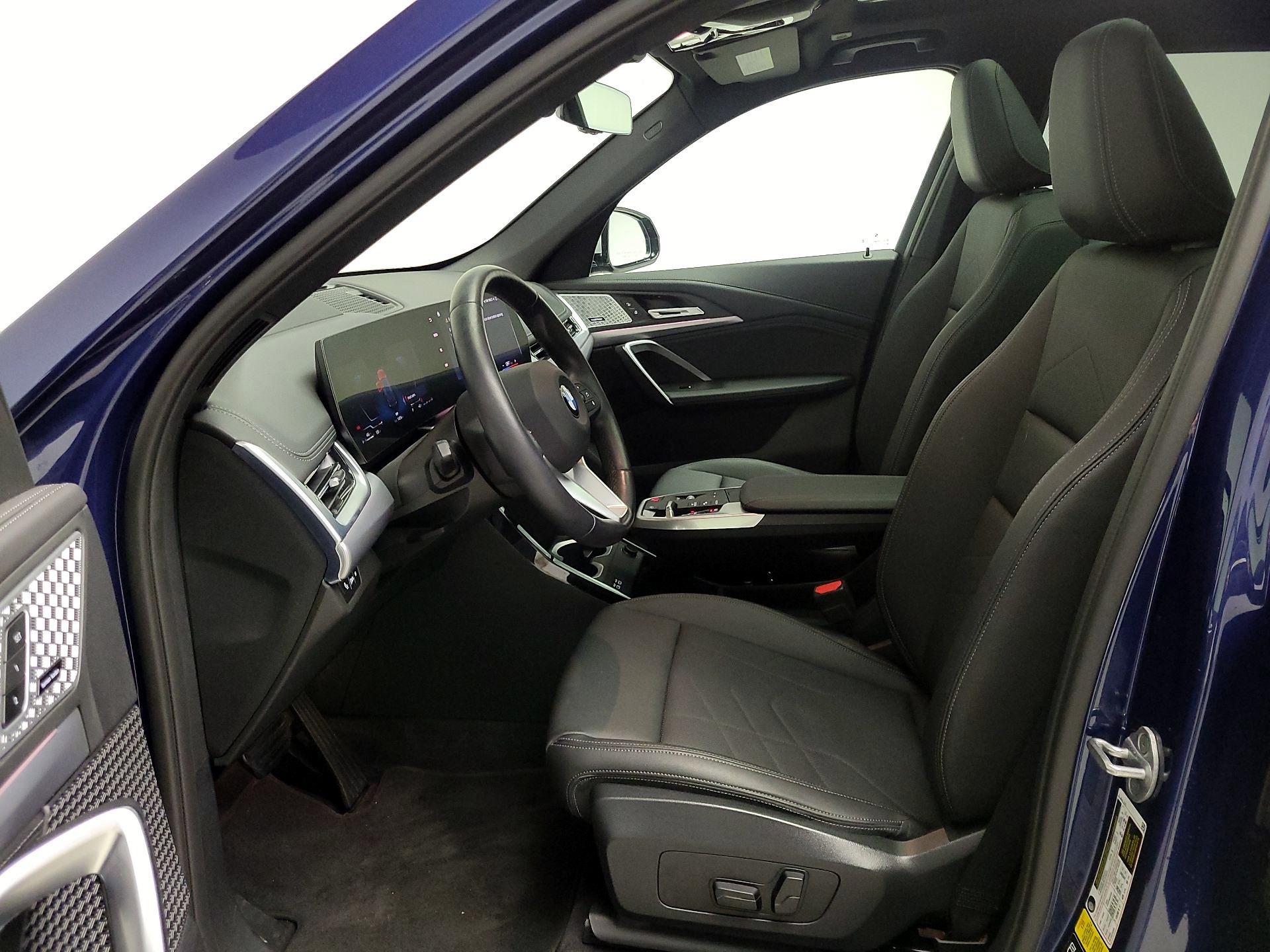 Thumbnail: 2023 BMW X1 - 11