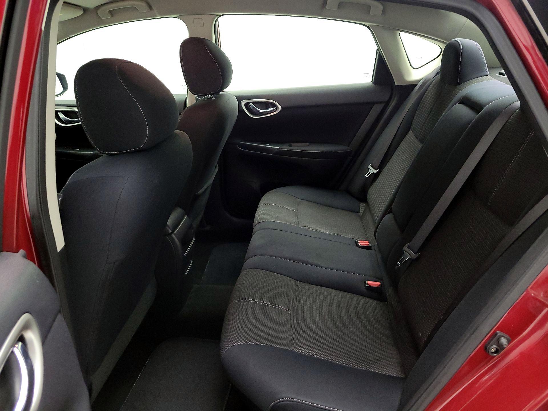 Thumbnail: 2014 Nissan Sentra - 18