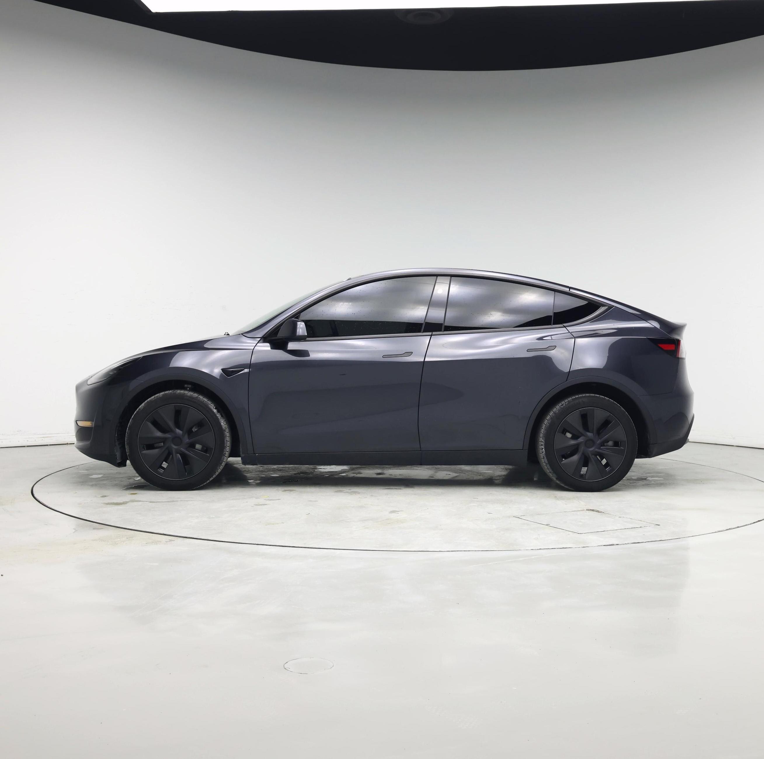 Thumbnail: 2025 Tesla Model Y - 3
