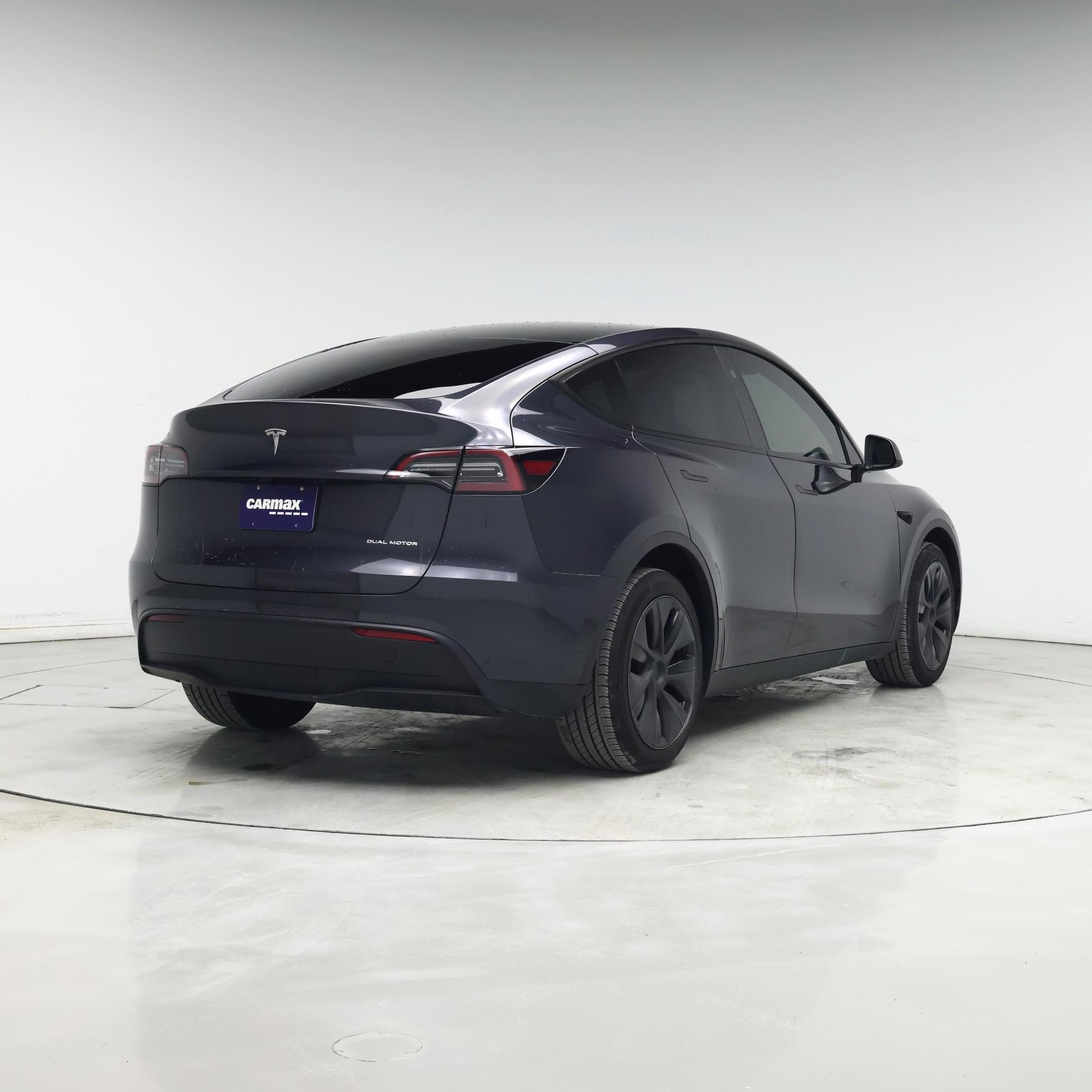 Thumbnail: 2025 Tesla Model Y - 8