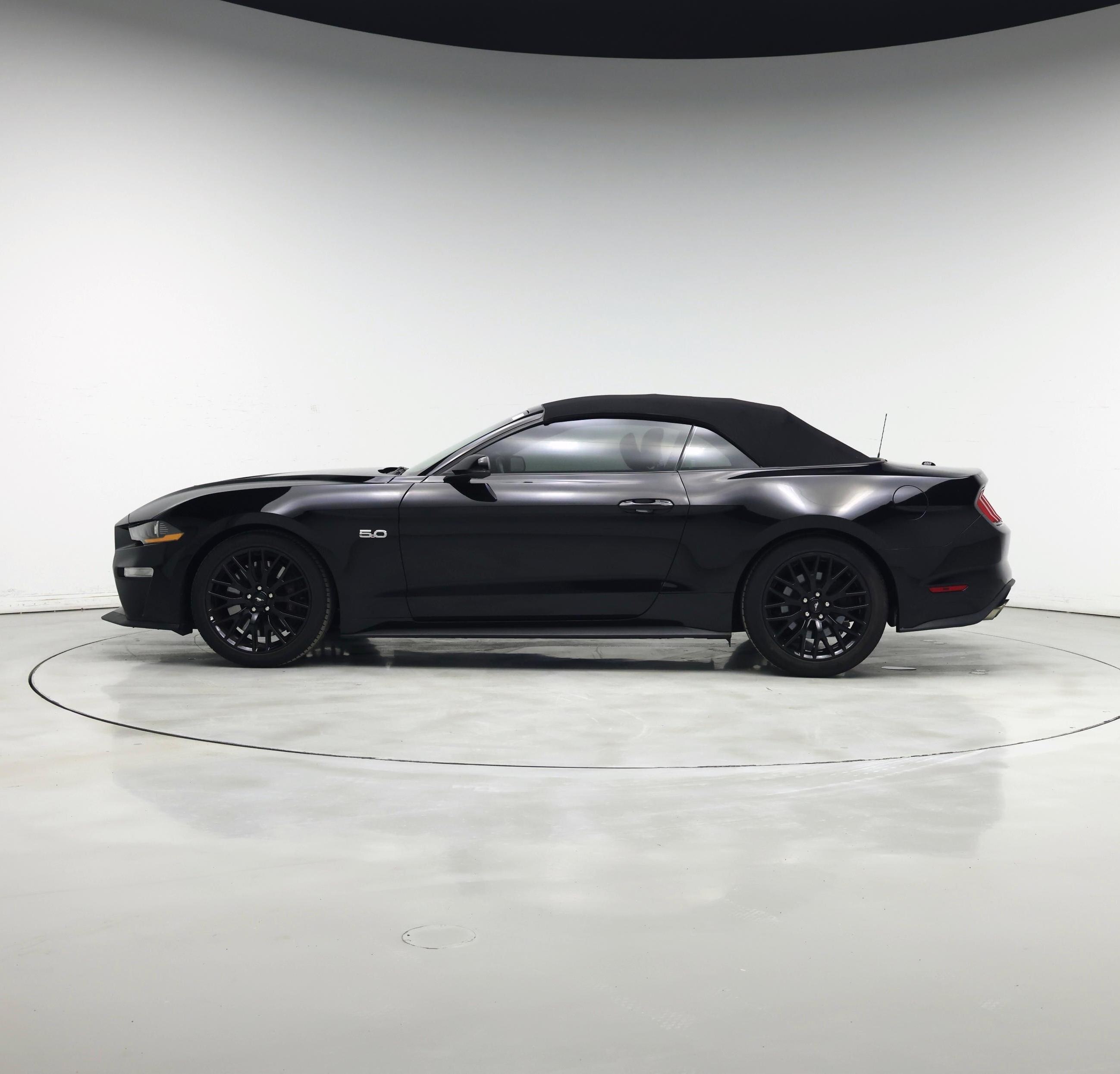 Thumbnail: 2022 Ford Mustang - 3