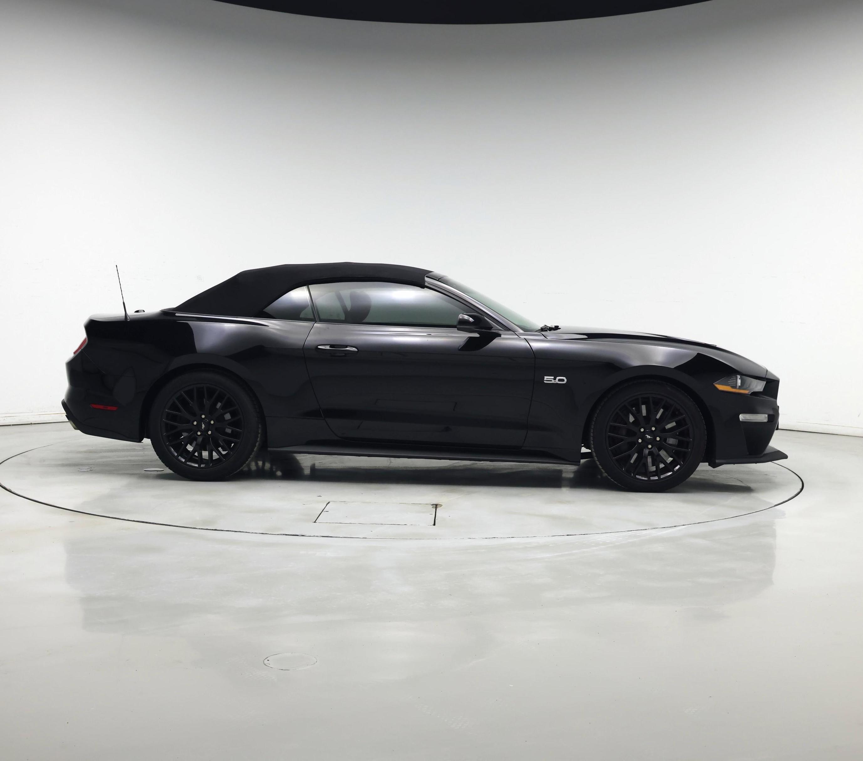 Thumbnail: 2022 Ford Mustang - 7