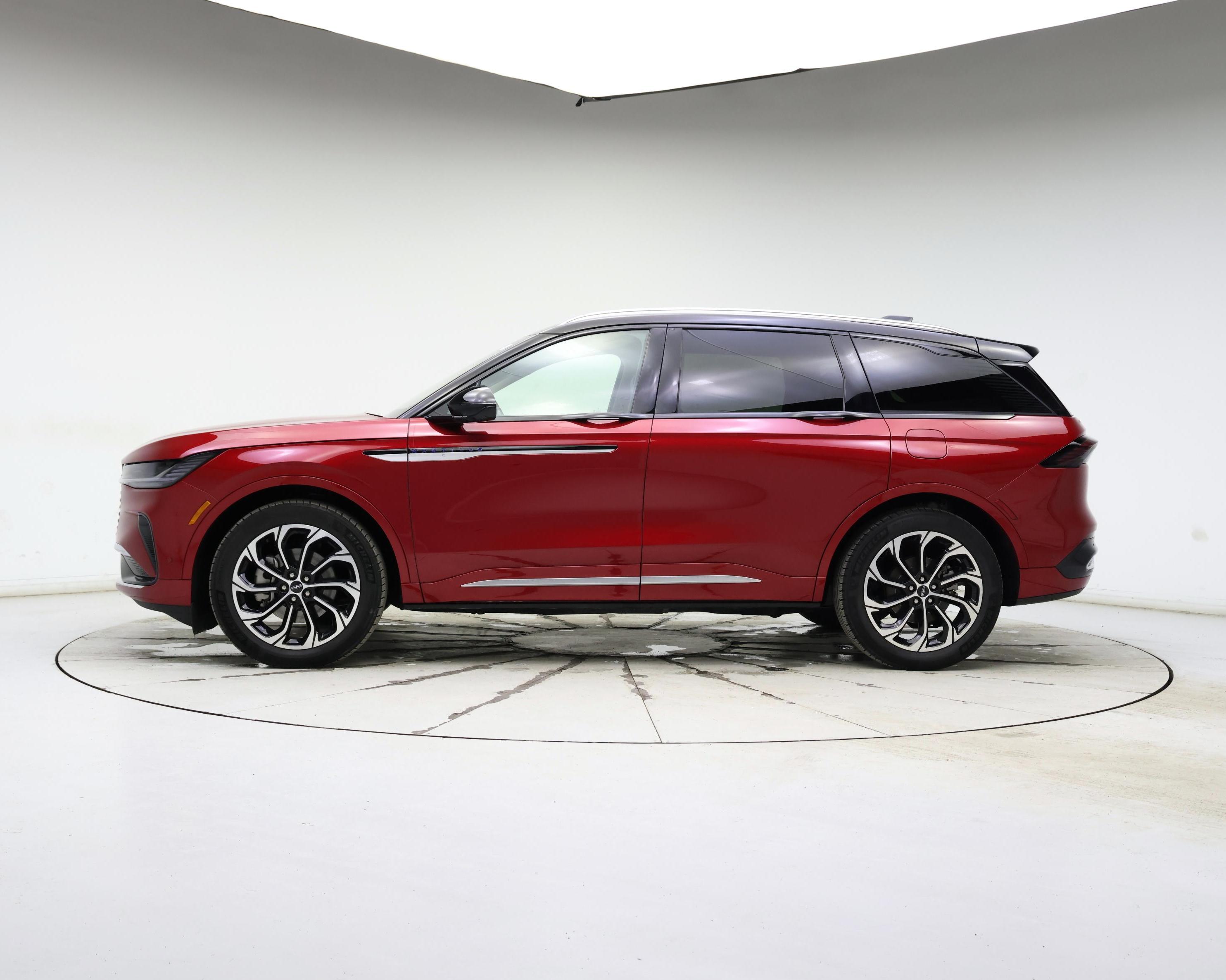 Thumbnail: 2024 Lincoln Nautilus - 3