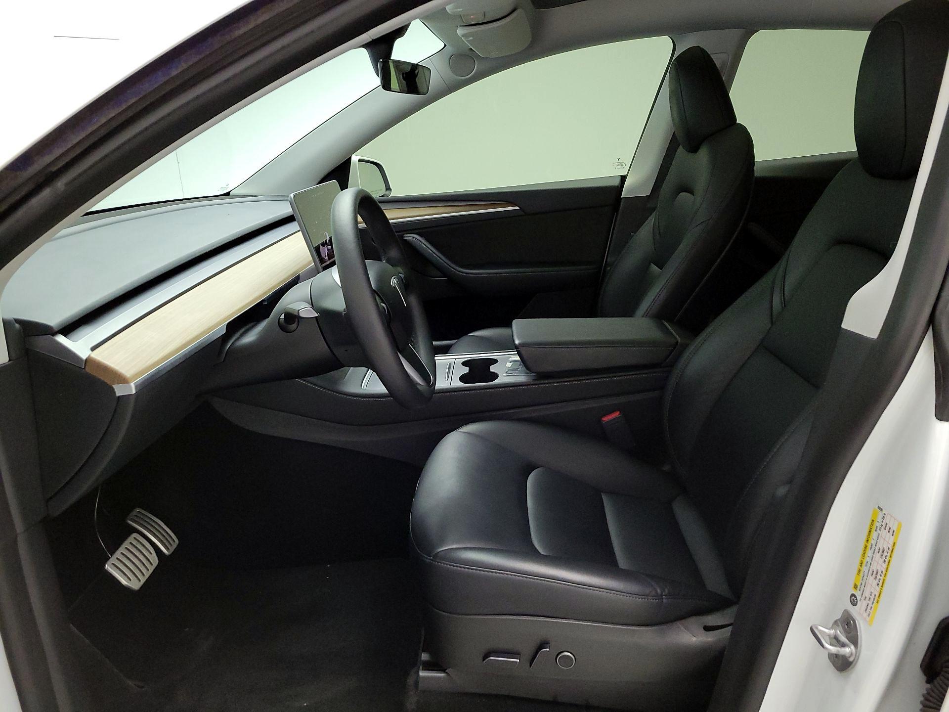 Thumbnail: 2023 Tesla Model Y - 11