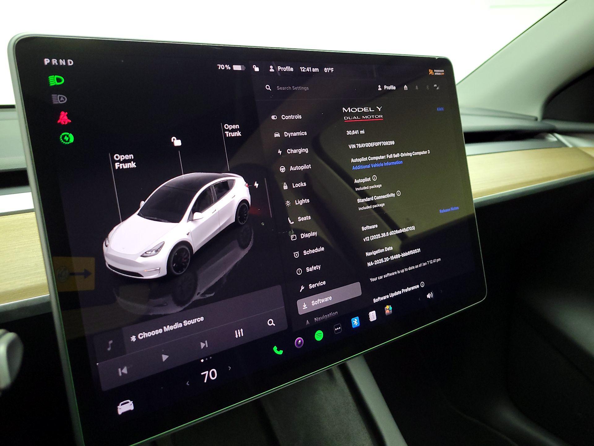 Thumbnail: 2023 Tesla Model Y - 13