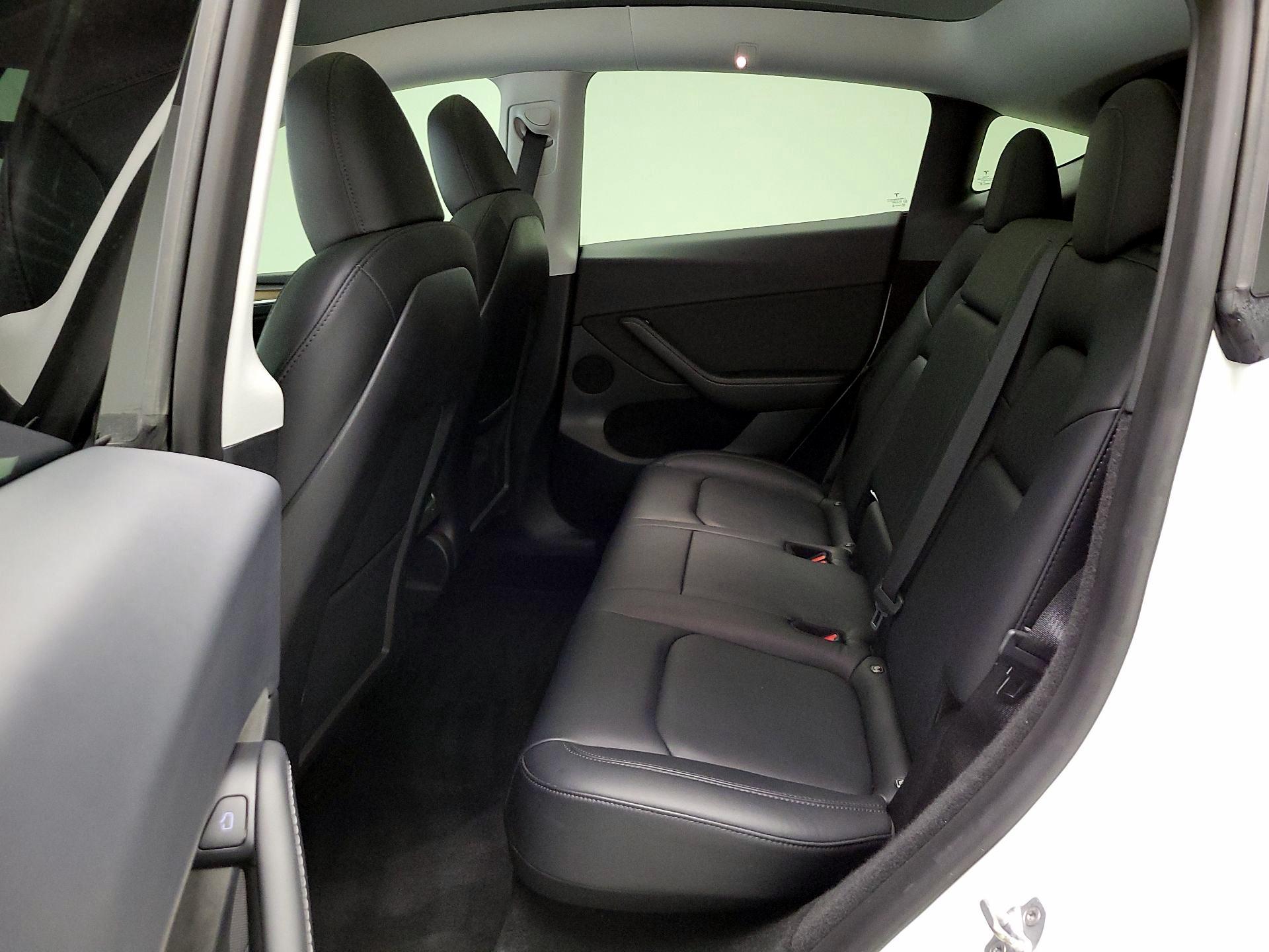 Thumbnail: 2023 Tesla Model Y - 18