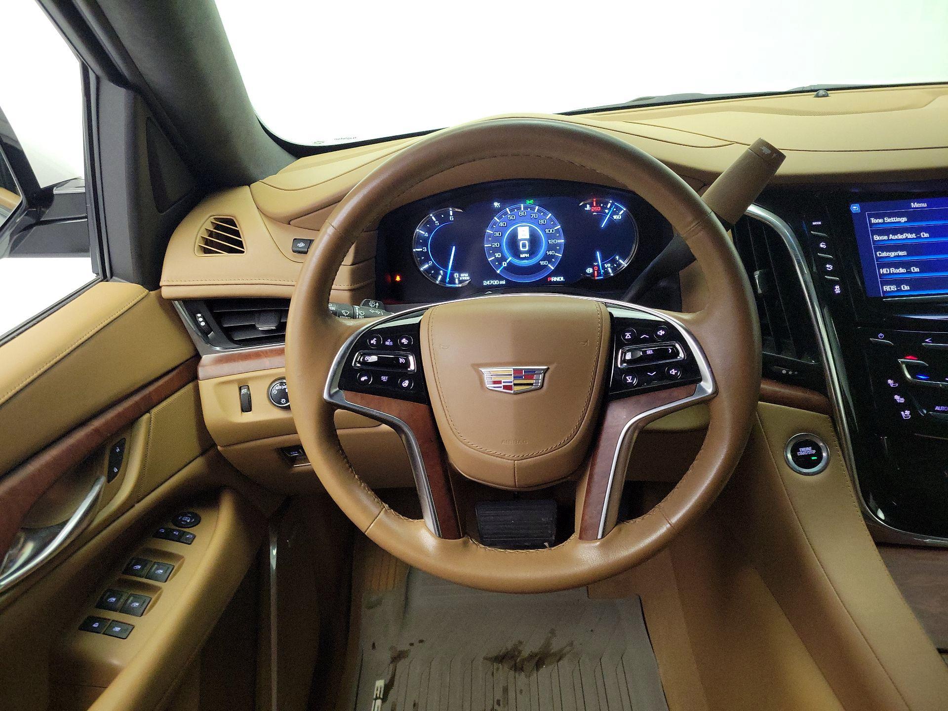 Thumbnail: 2017 Cadillac Escalade - 10