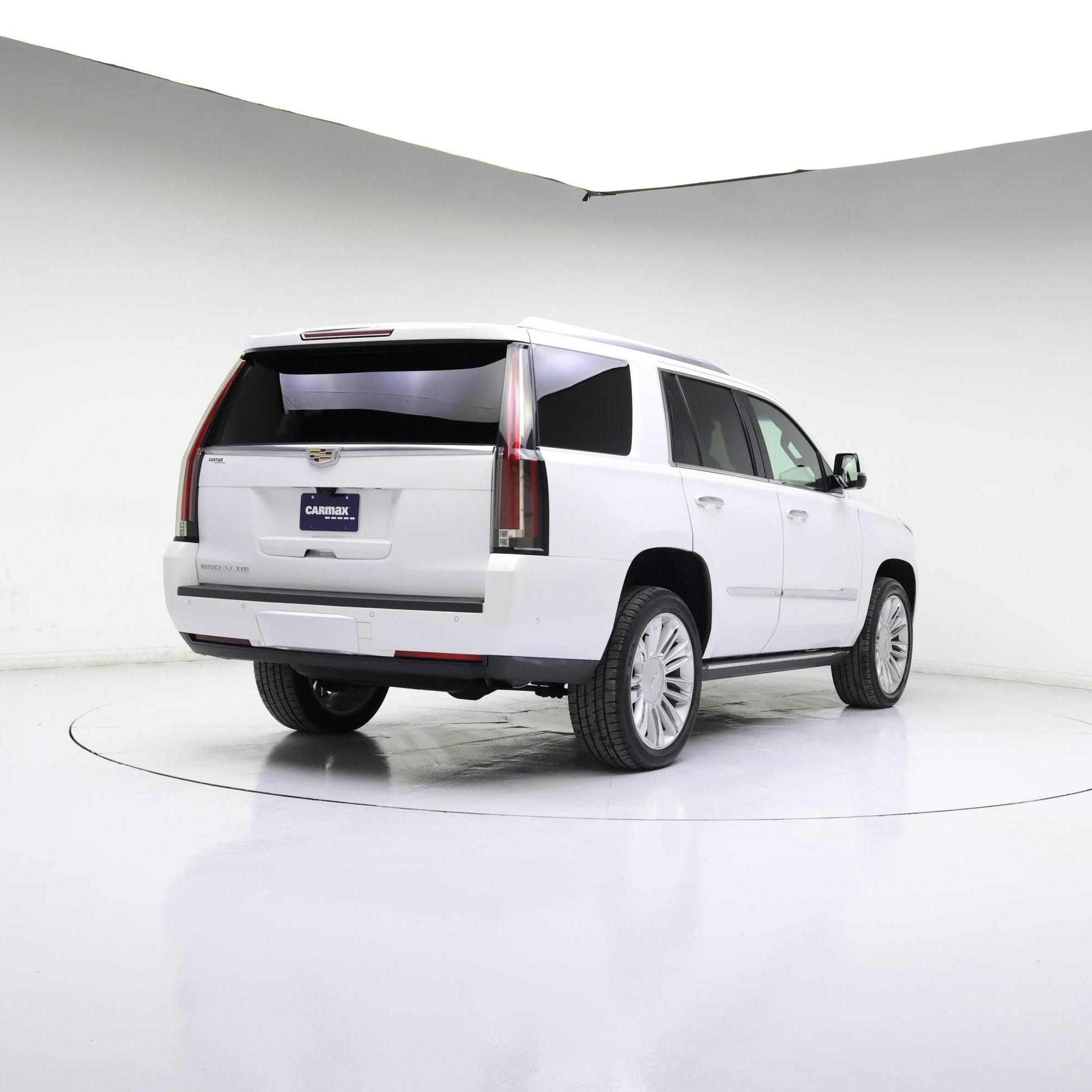 Thumbnail: 2017 Cadillac Escalade - 8