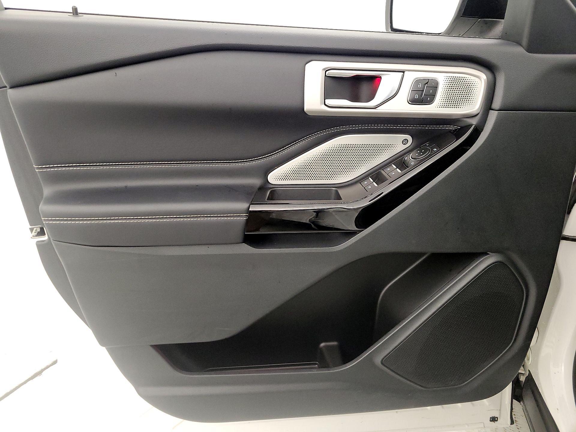 Thumbnail: 2022 Ford Explorer - 12