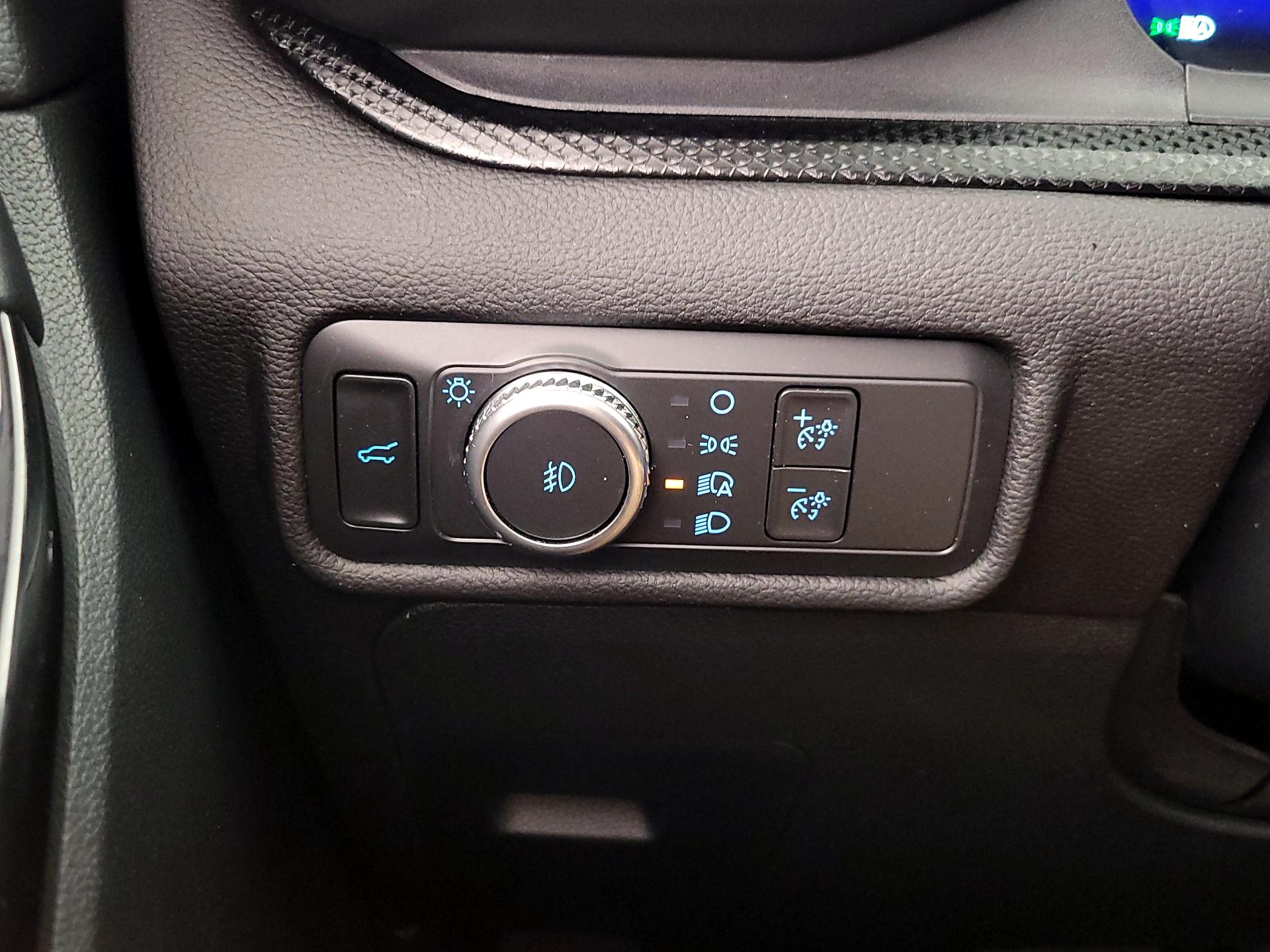 Thumbnail: 2022 Ford Explorer - 13