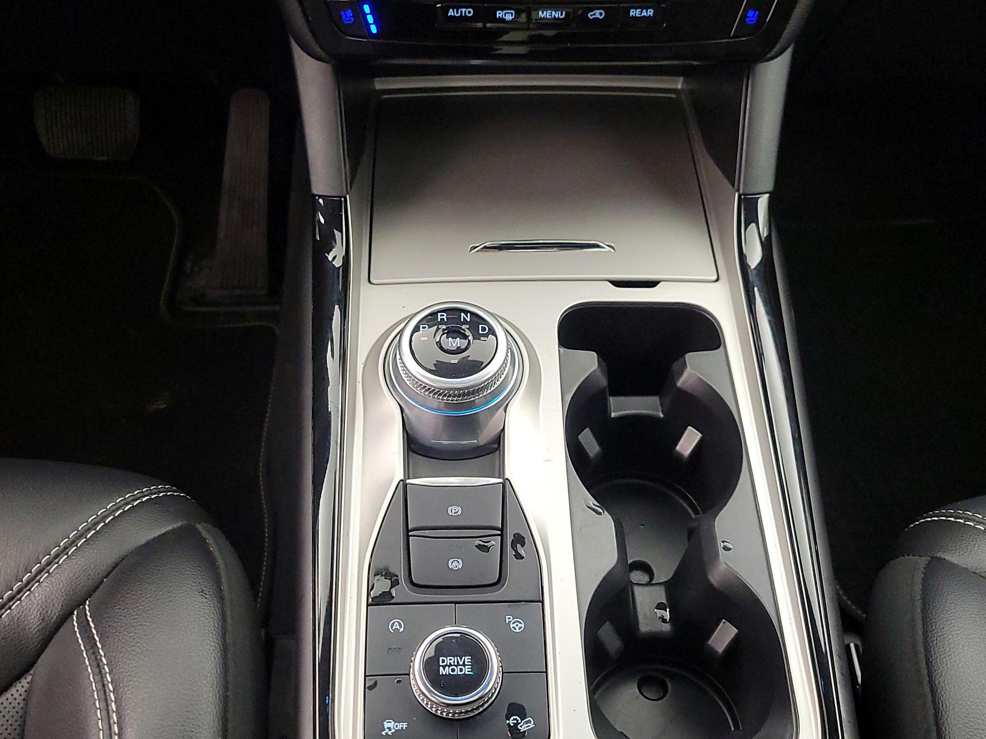 Thumbnail: 2022 Ford Explorer - 18