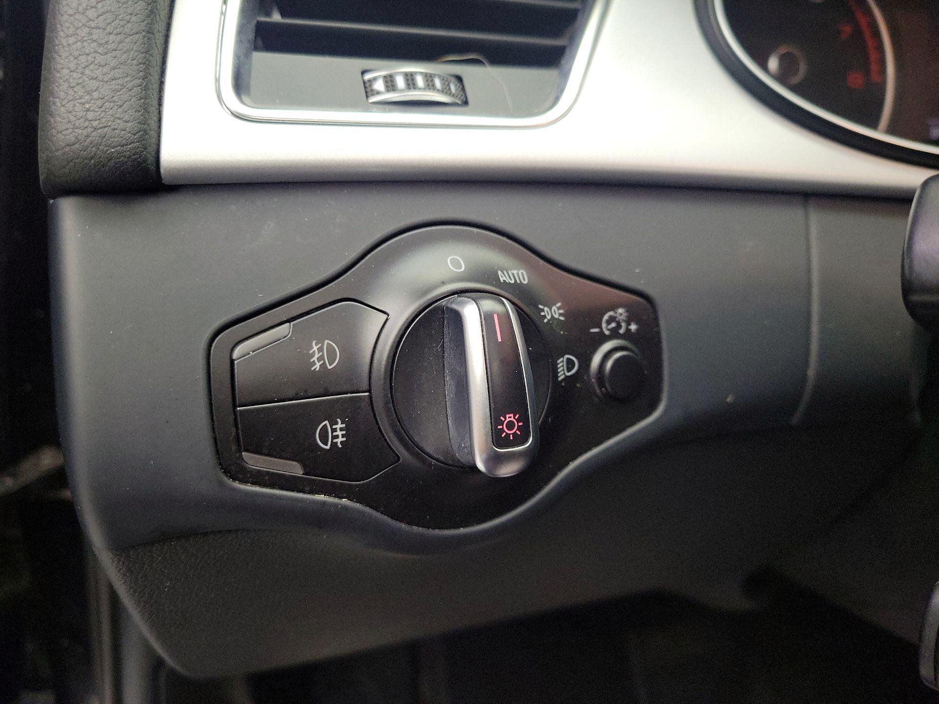 Thumbnail: 2016 Audi A4 - 13