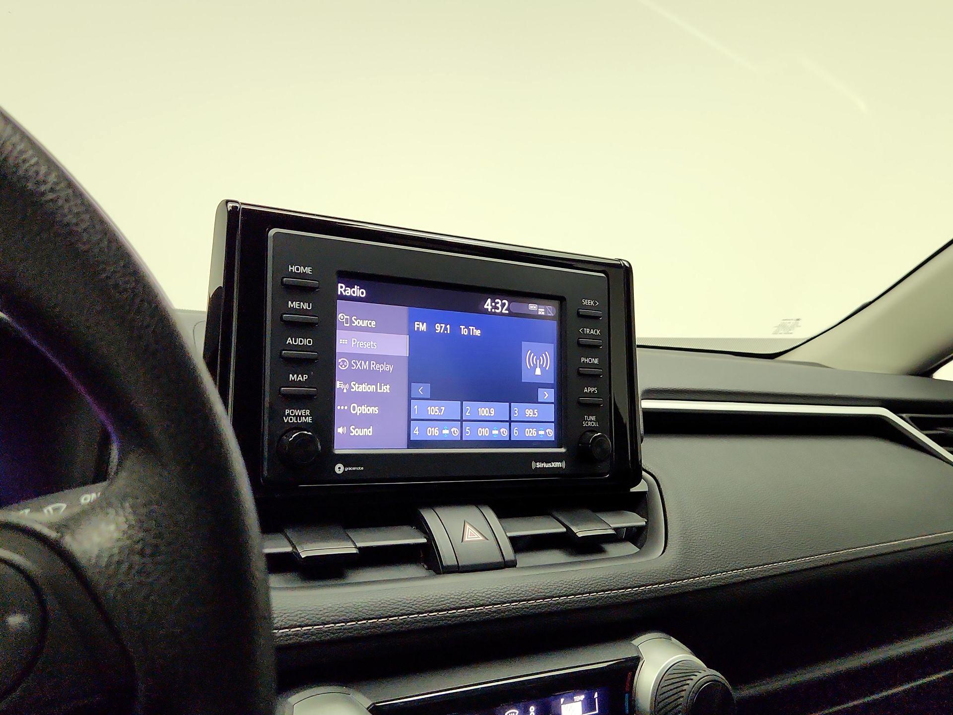 Thumbnail: 2021 Toyota RAV4 - 15