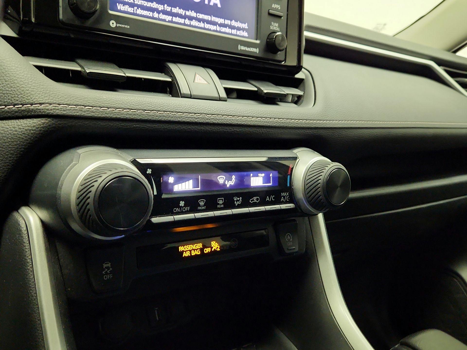 Thumbnail: 2021 Toyota RAV4 - 16