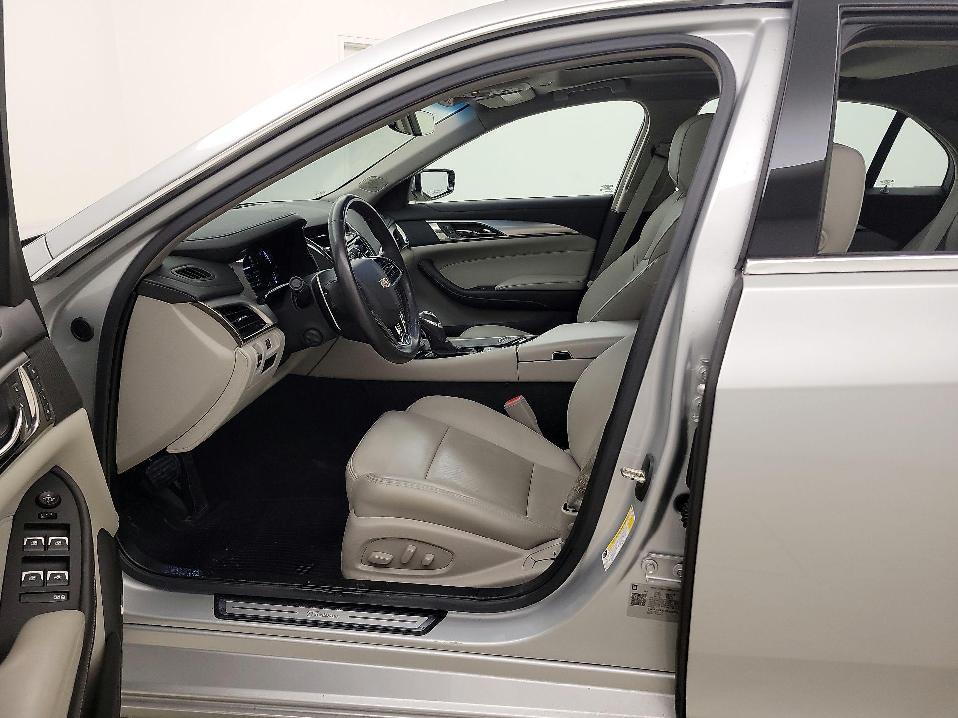 Thumbnail: 2019 Cadillac CTS - 11