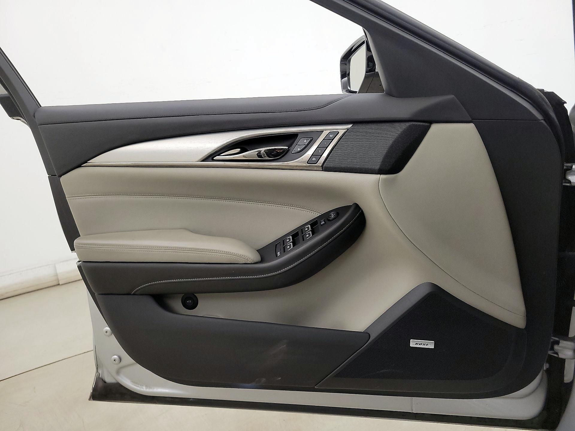 Thumbnail: 2019 Cadillac CTS - 12