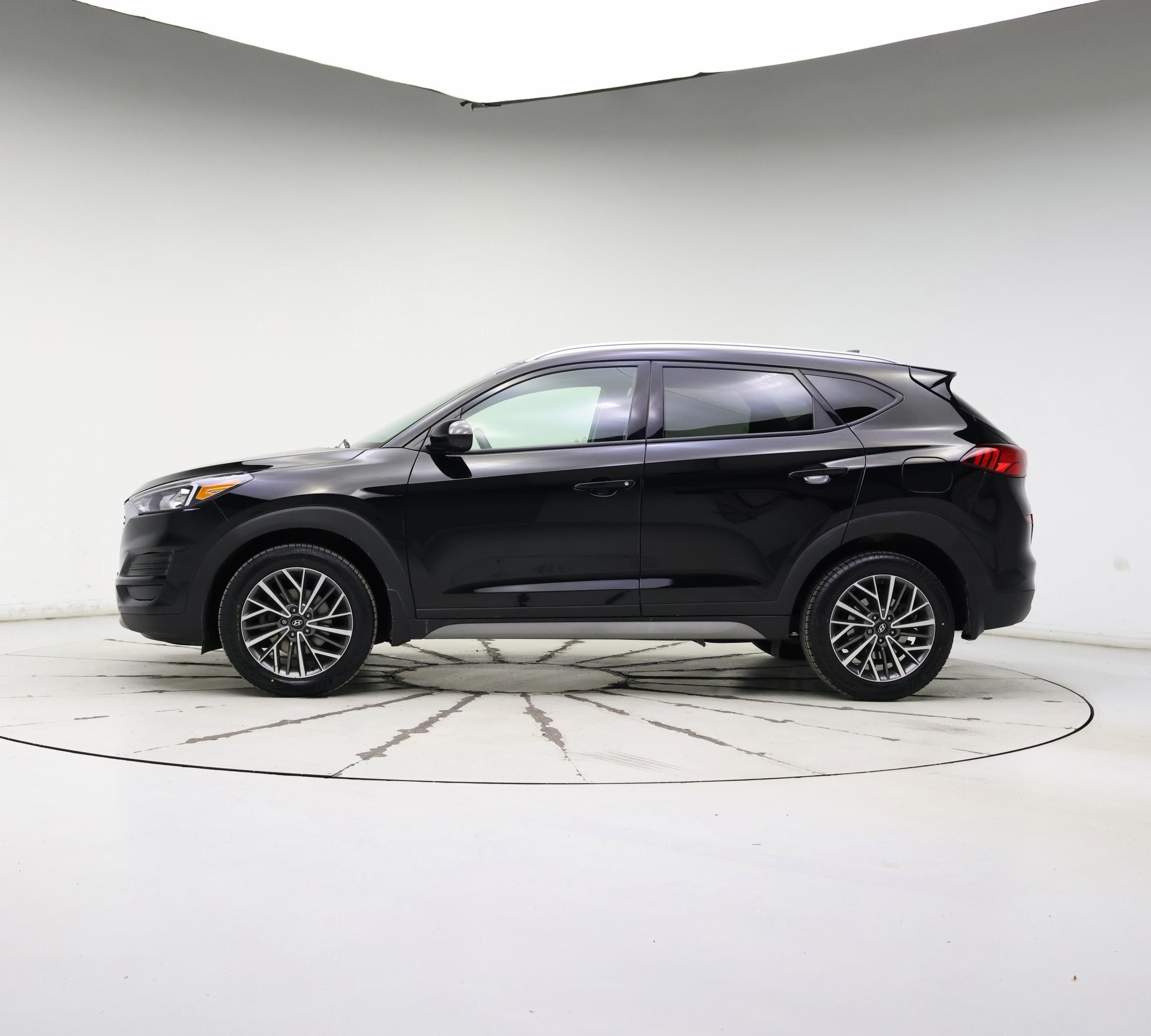 Thumbnail: 2021 Hyundai Tucson - 3