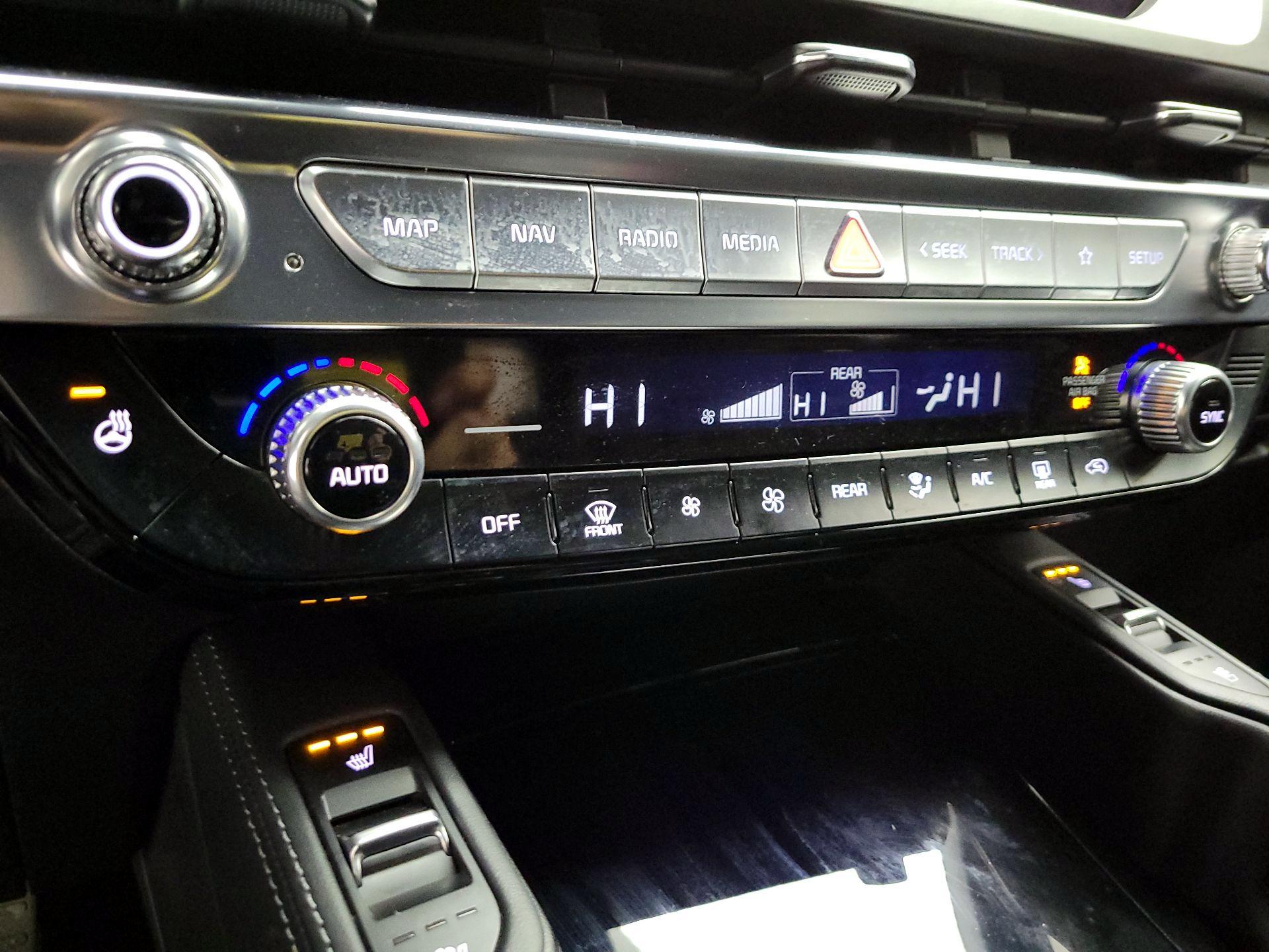 Thumbnail: 2024 Kia Telluride - 16