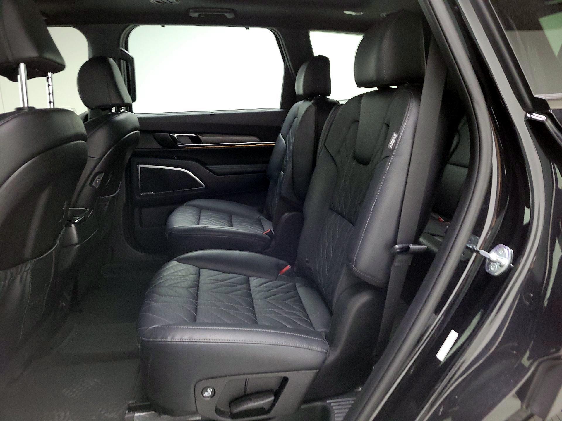 Thumbnail: 2024 Kia Telluride - 18