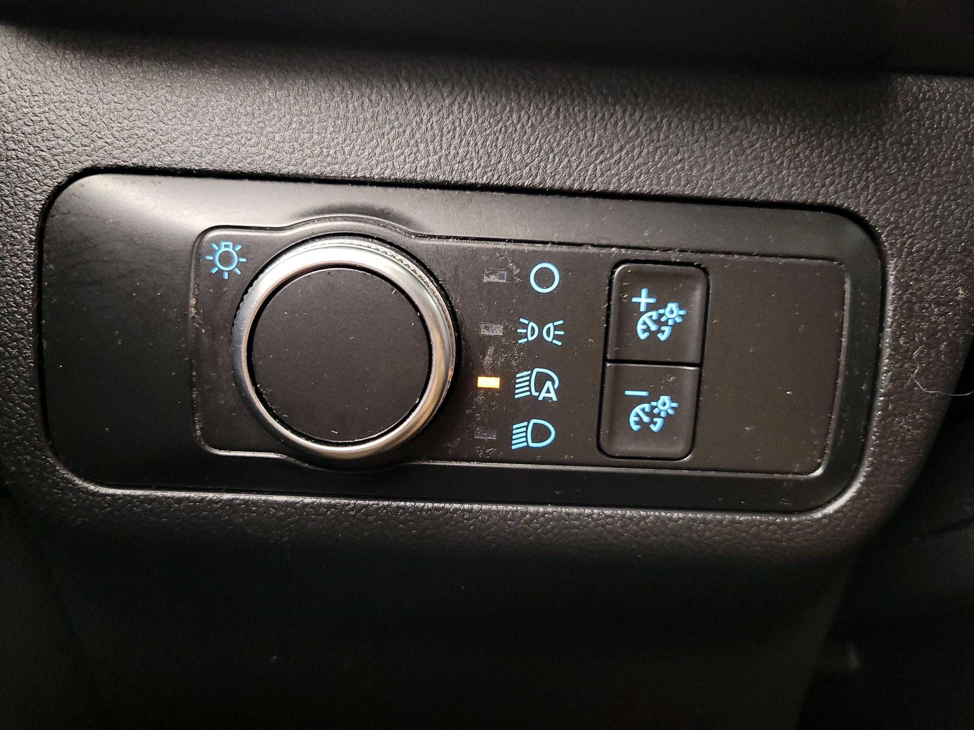 Thumbnail: 2020 Ford Escape - 13