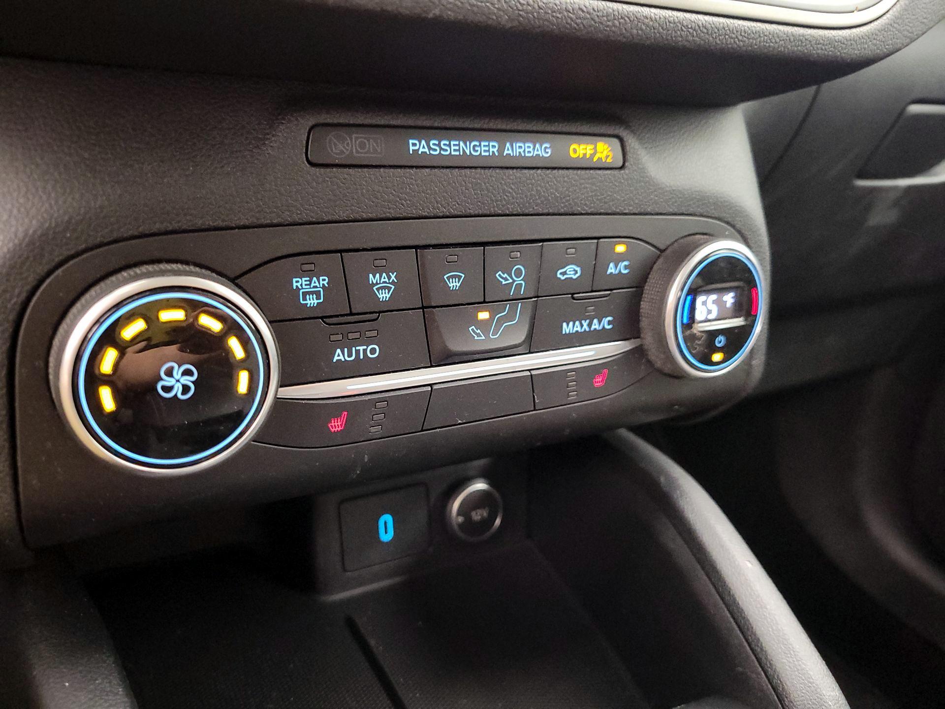 Thumbnail: 2020 Ford Escape - 16