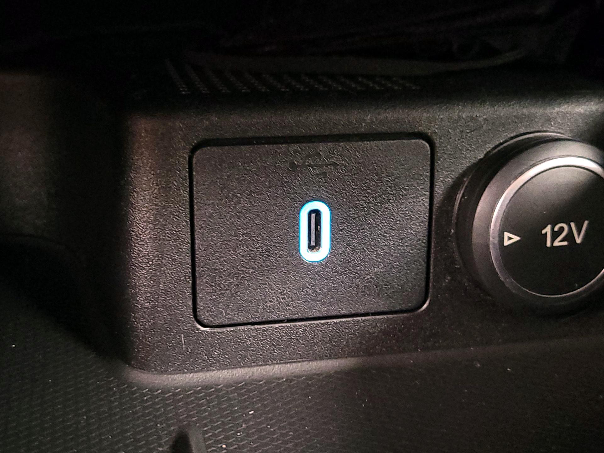 Thumbnail: 2020 Ford Escape - 18