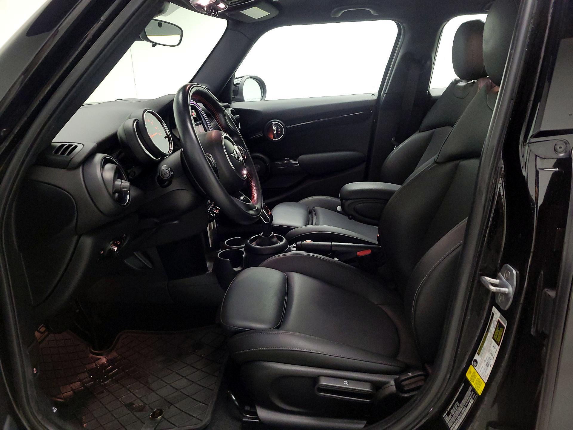 Thumbnail: 2020 MINI Cooper Hardtop - 11