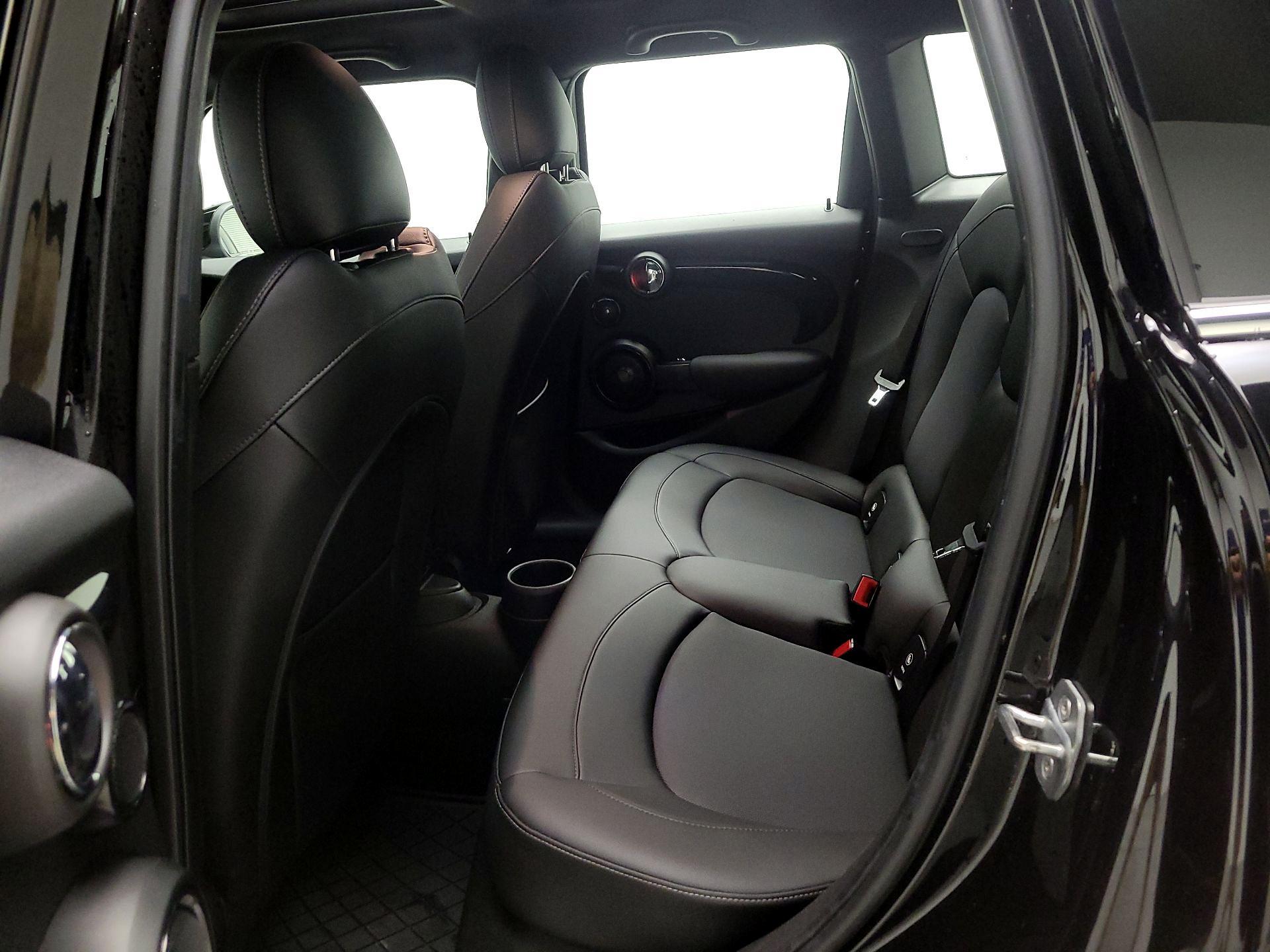 Thumbnail: 2020 MINI Cooper Hardtop - 19