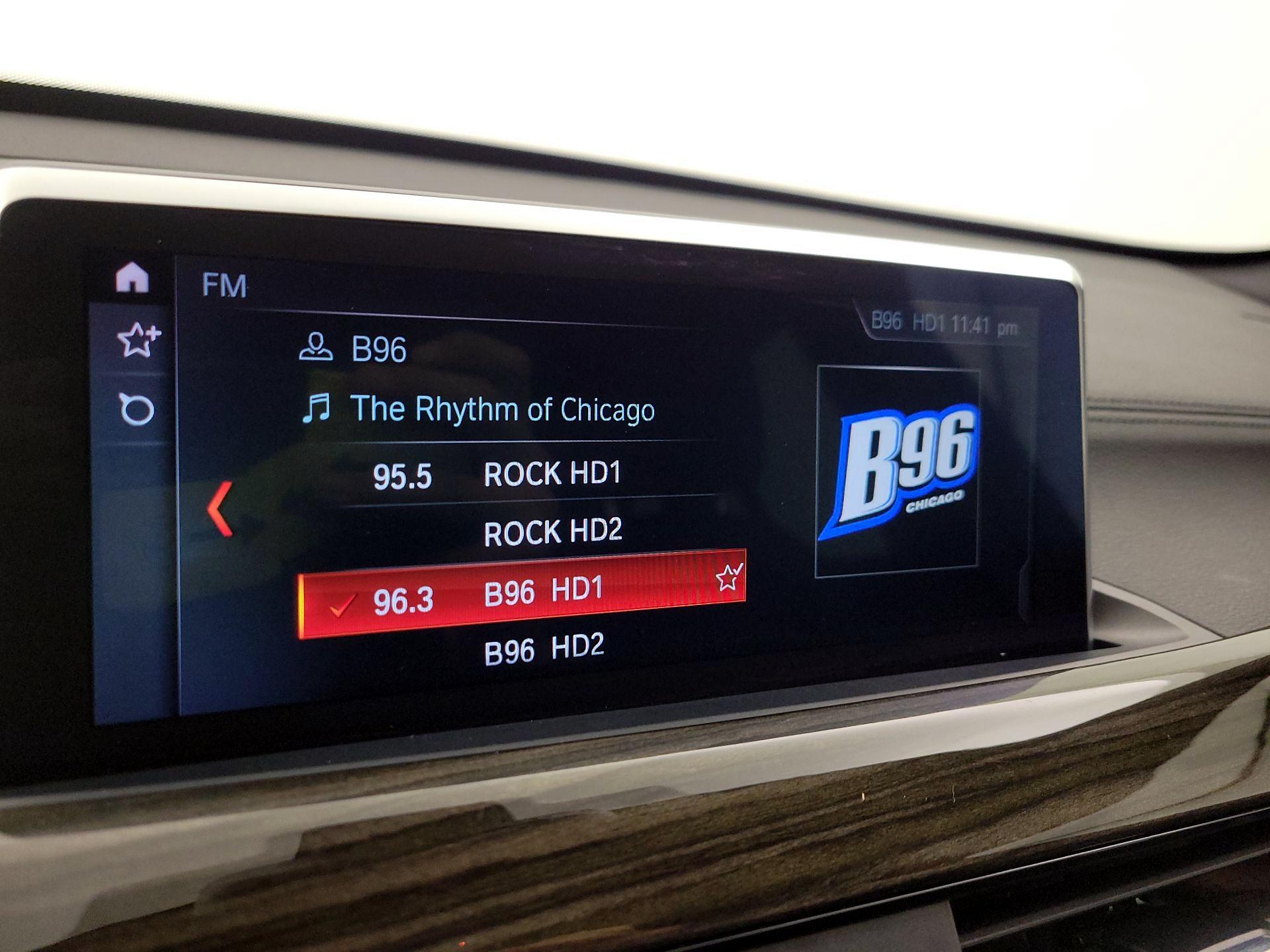 Thumbnail: 2022 BMW X1 - 16