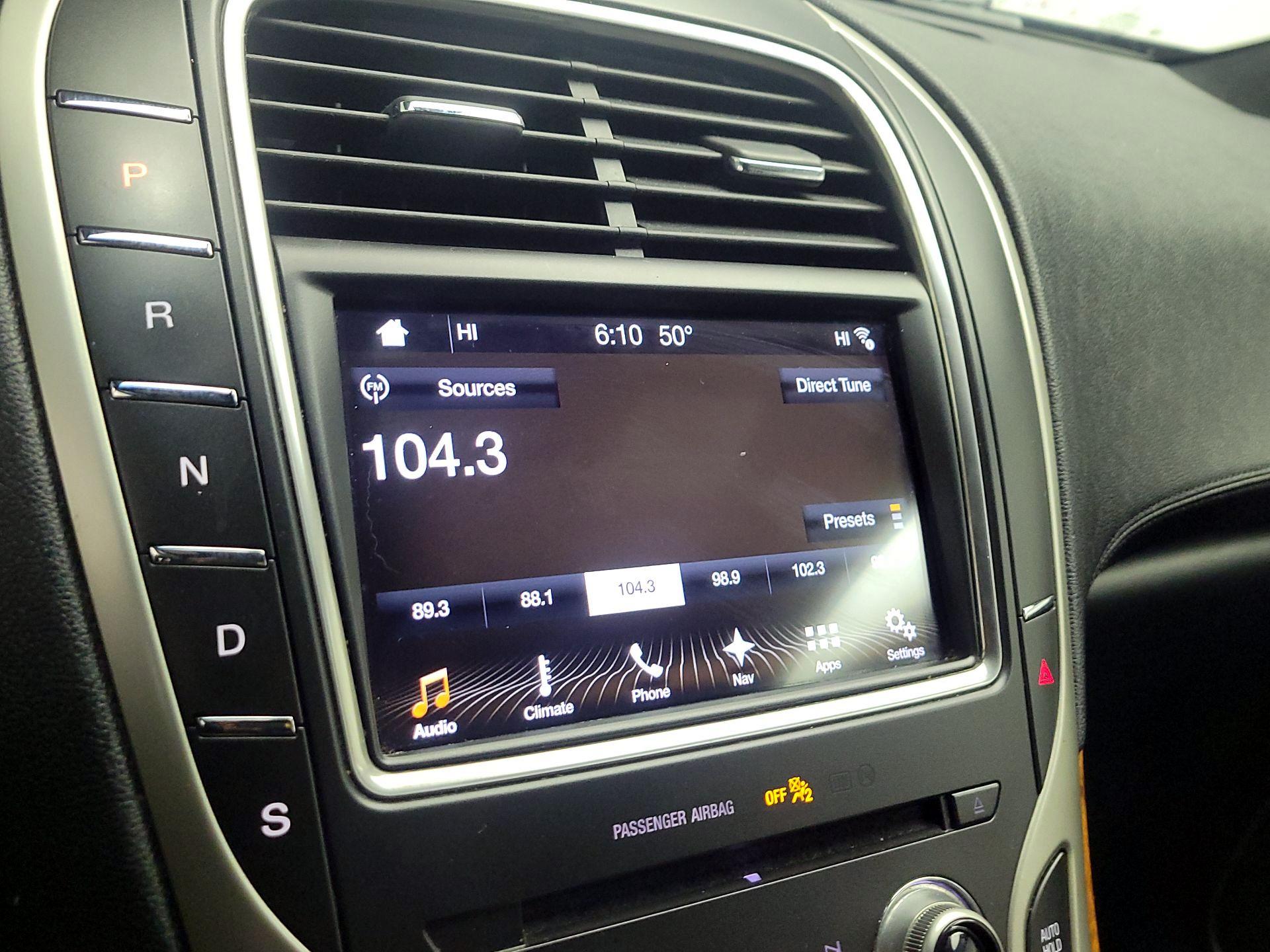 Thumbnail: 2017 Lincoln MKX - 16