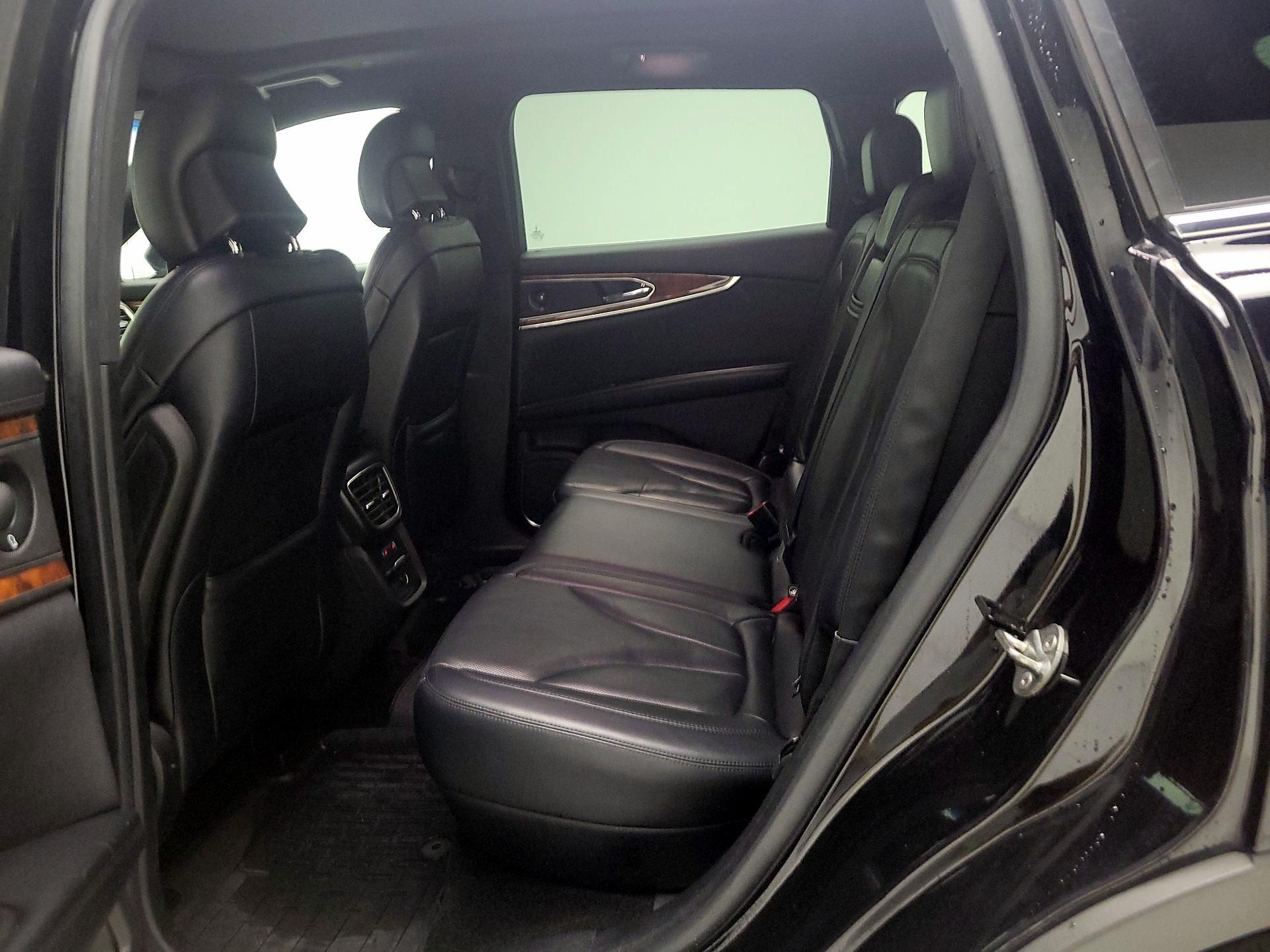 Thumbnail: 2017 Lincoln MKX - 20