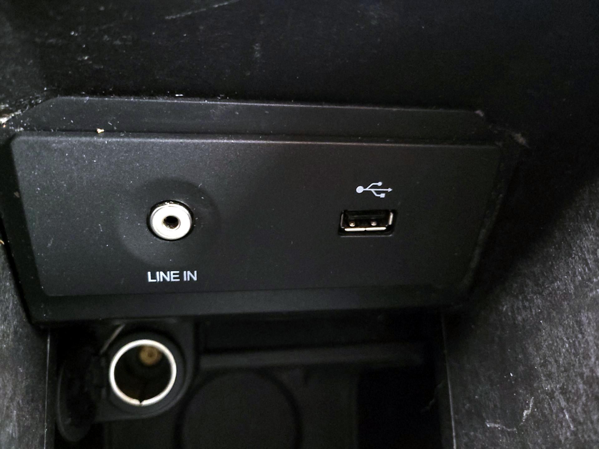 Thumbnail: 2014 Ford Escape - 18