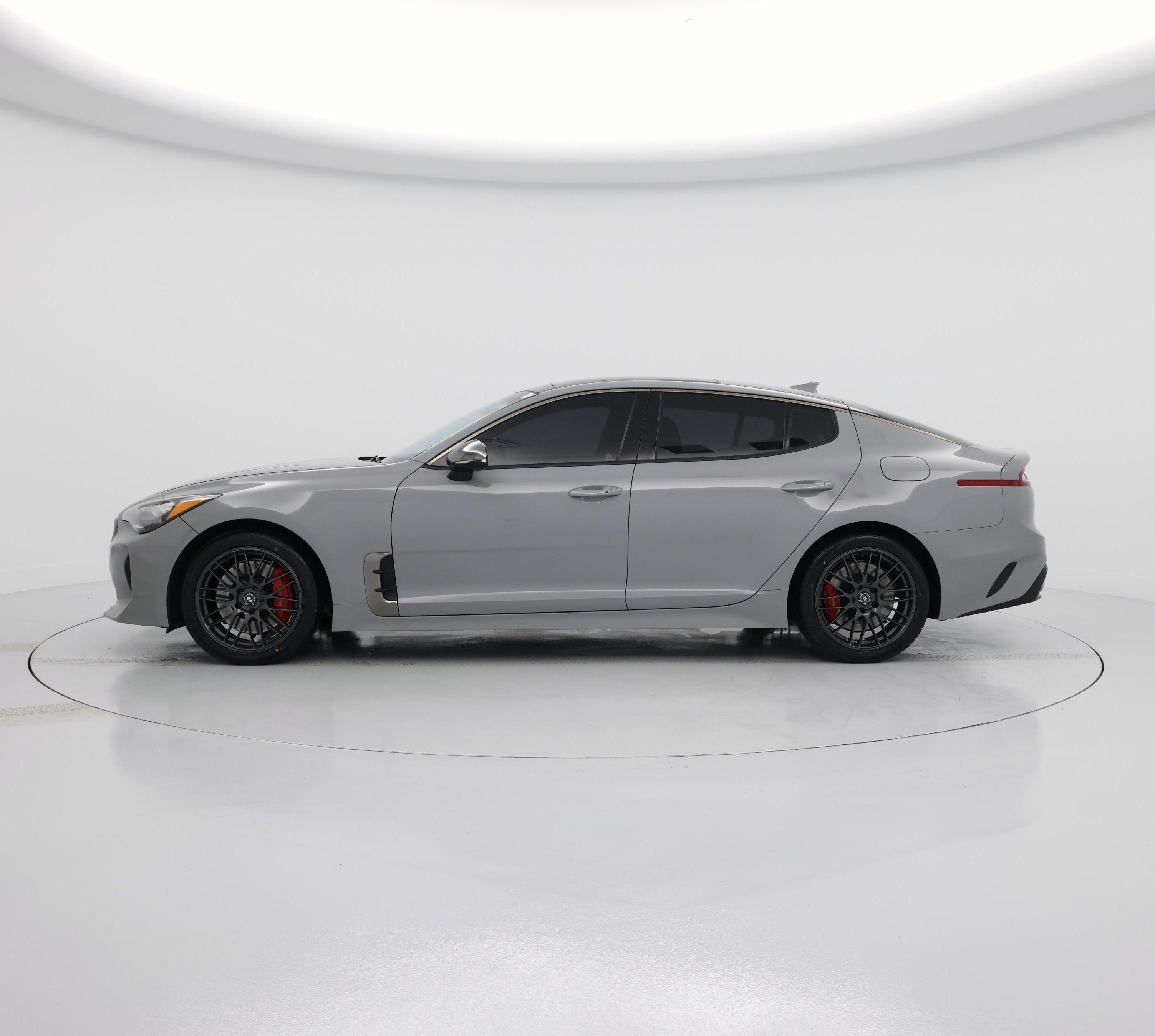 Thumbnail: 2019 Kia Stinger - 3