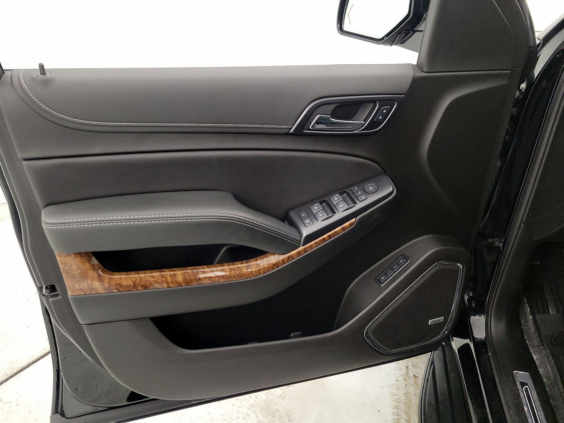 Thumbnail: 2020 Chevrolet Suburban - 12