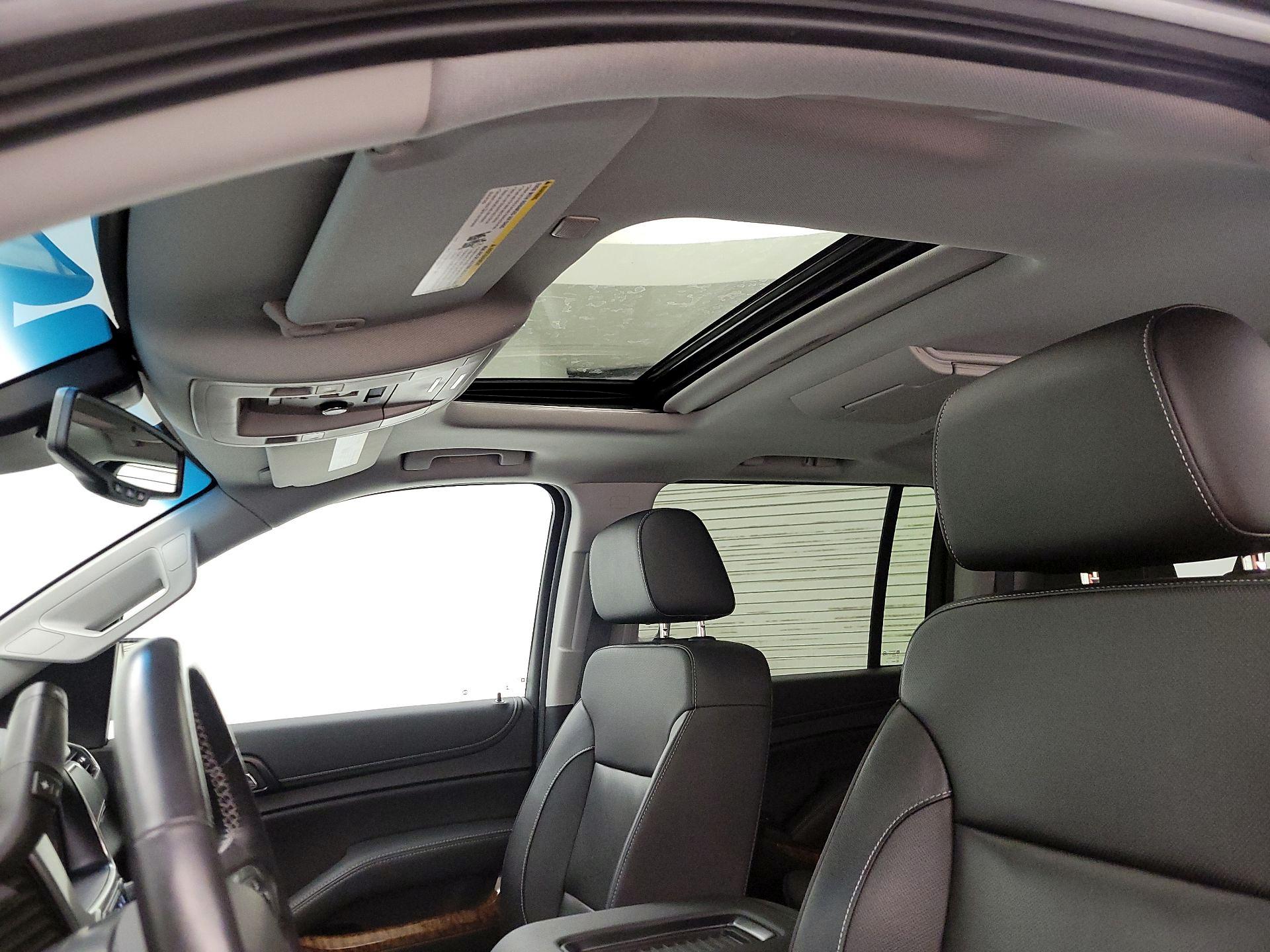 Thumbnail: 2020 Chevrolet Suburban - 20