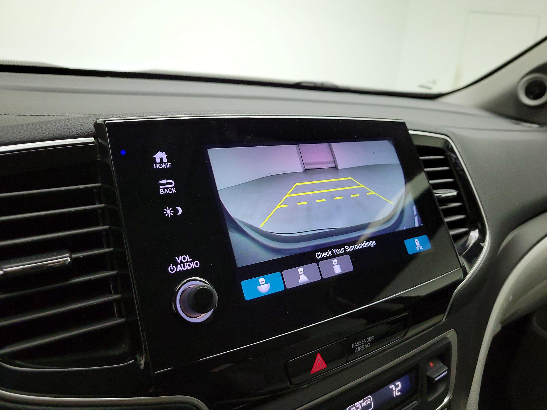 Thumbnail: 2019 Honda Pilot - 14