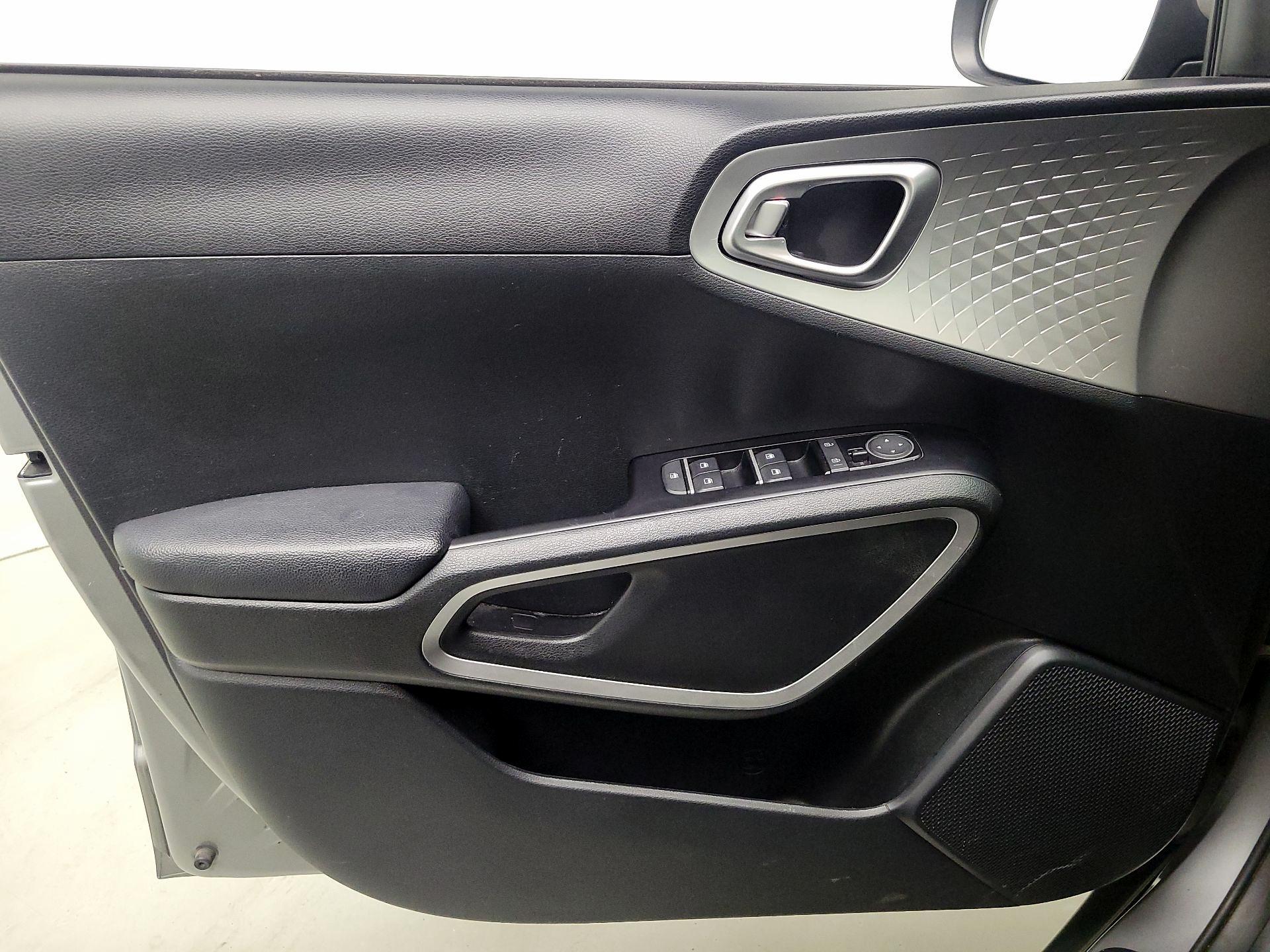 Thumbnail: 2023 Kia Soul - 12