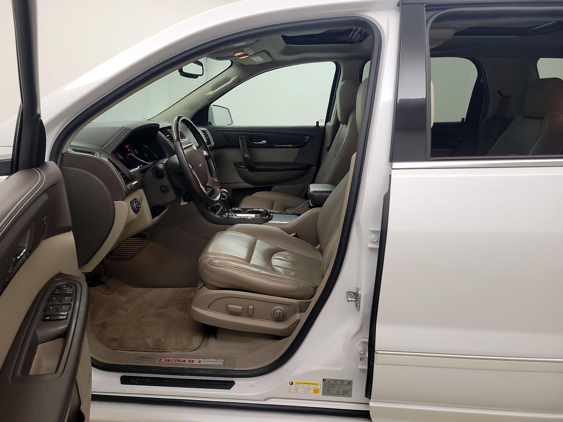 Thumbnail: 2016 GMC Acadia - 11