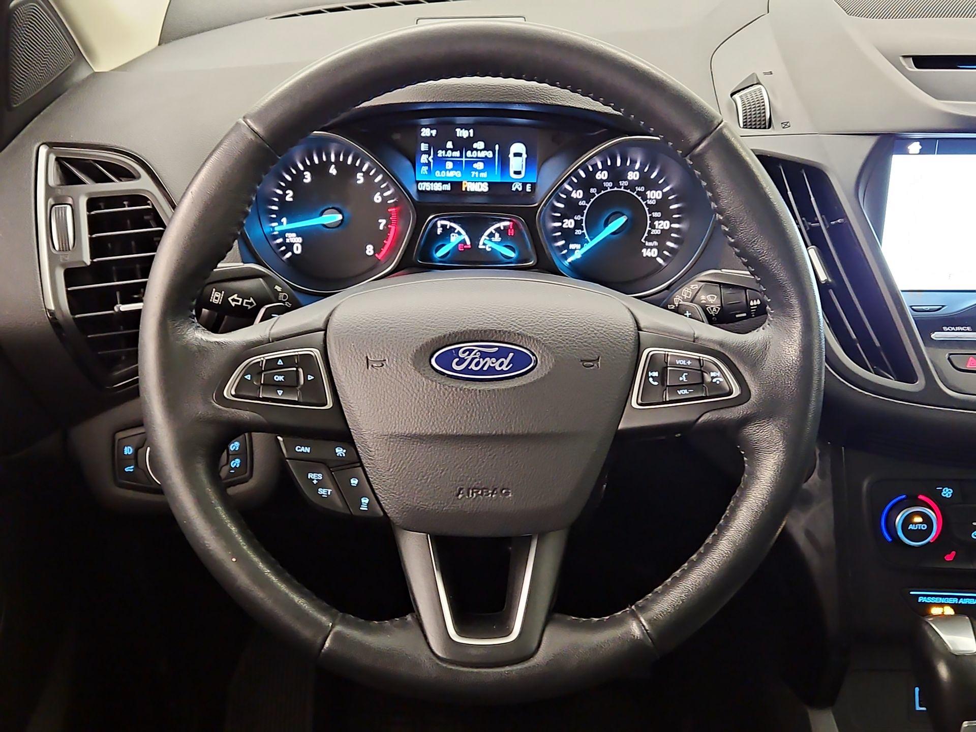 Thumbnail: 2017 Ford Escape - 10