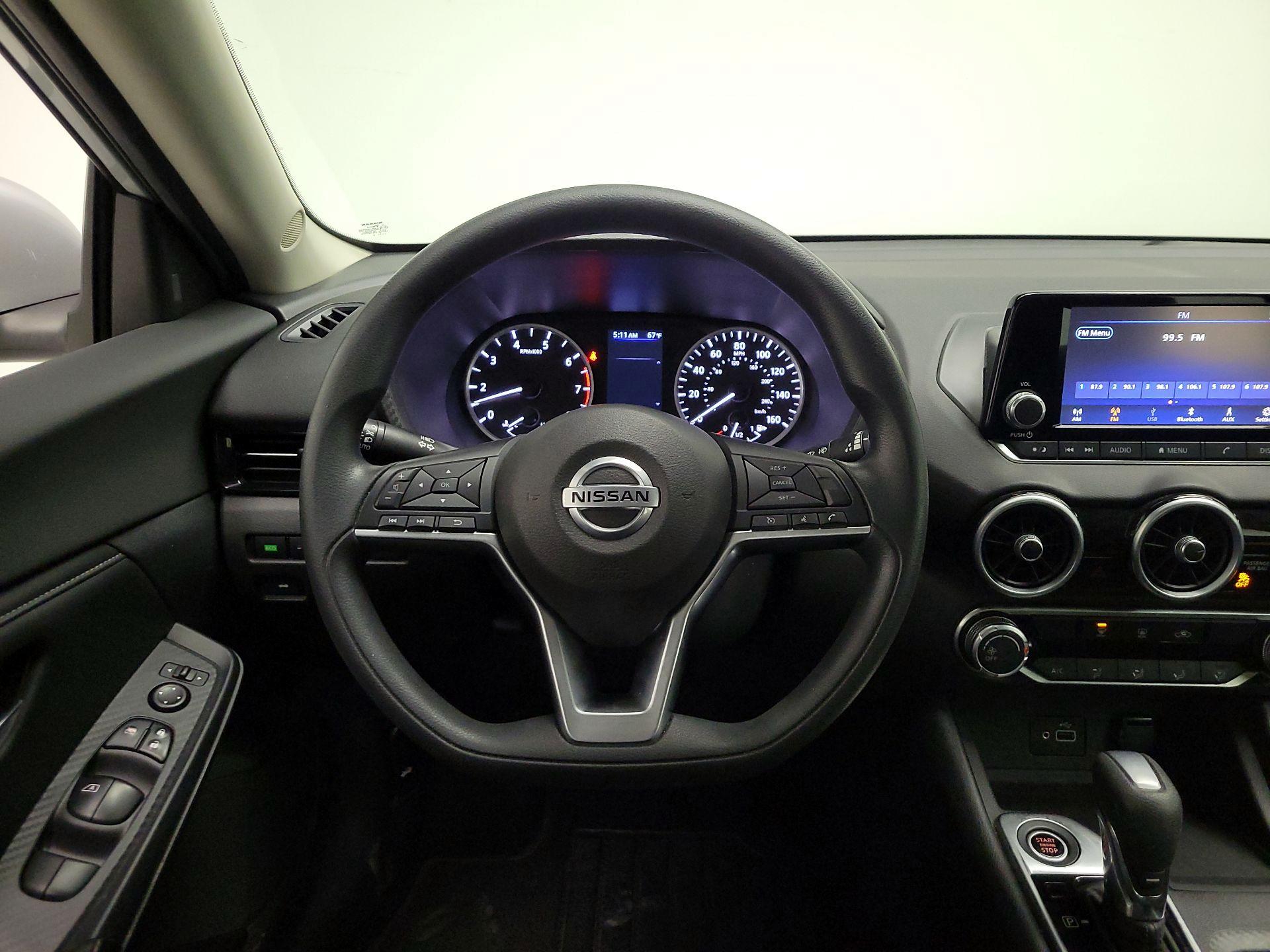 Thumbnail: 2020 Nissan Sentra - 10