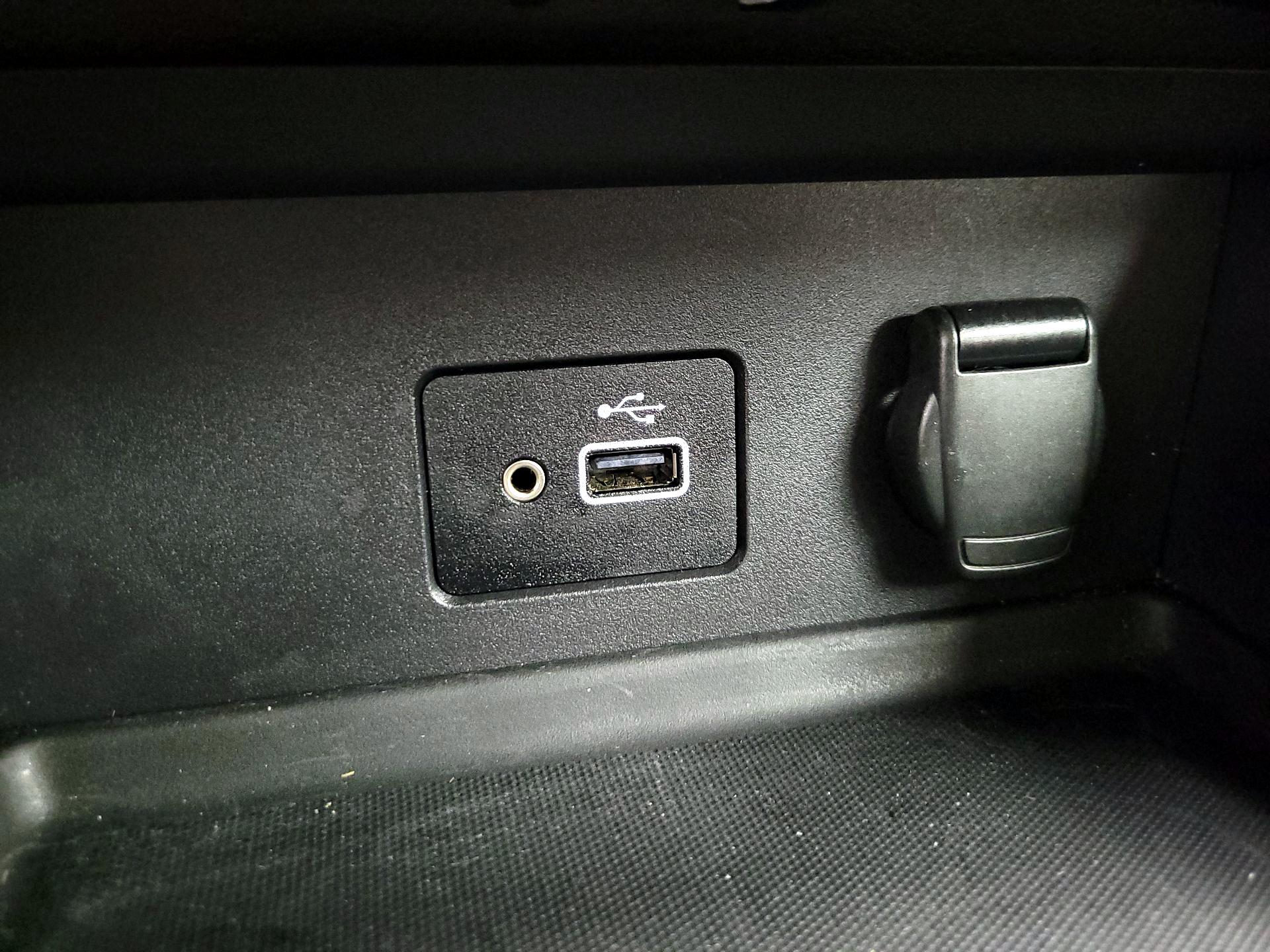 Thumbnail: 2020 Nissan Sentra - 18