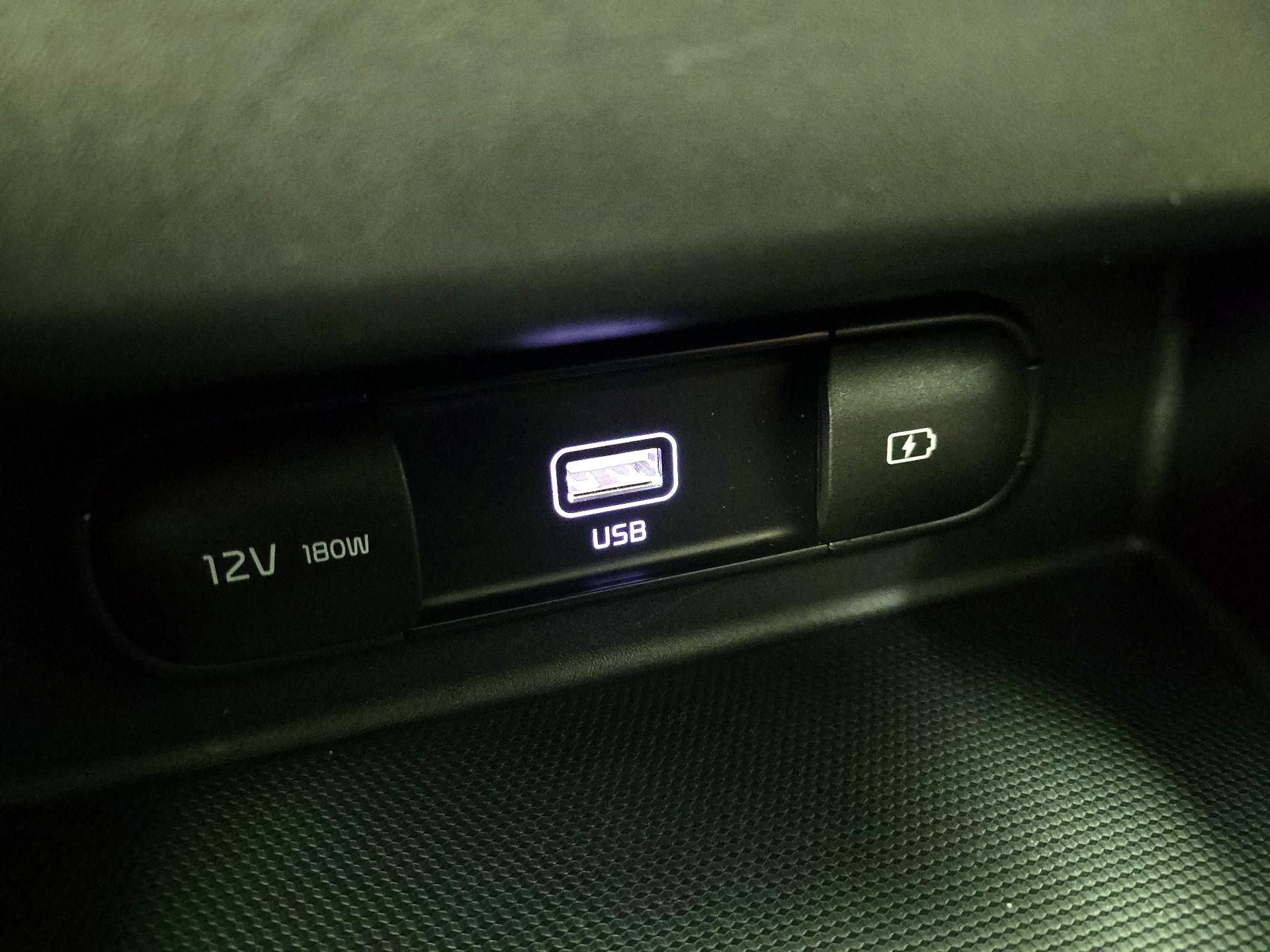 Thumbnail: 2022 Kia Seltos - 18