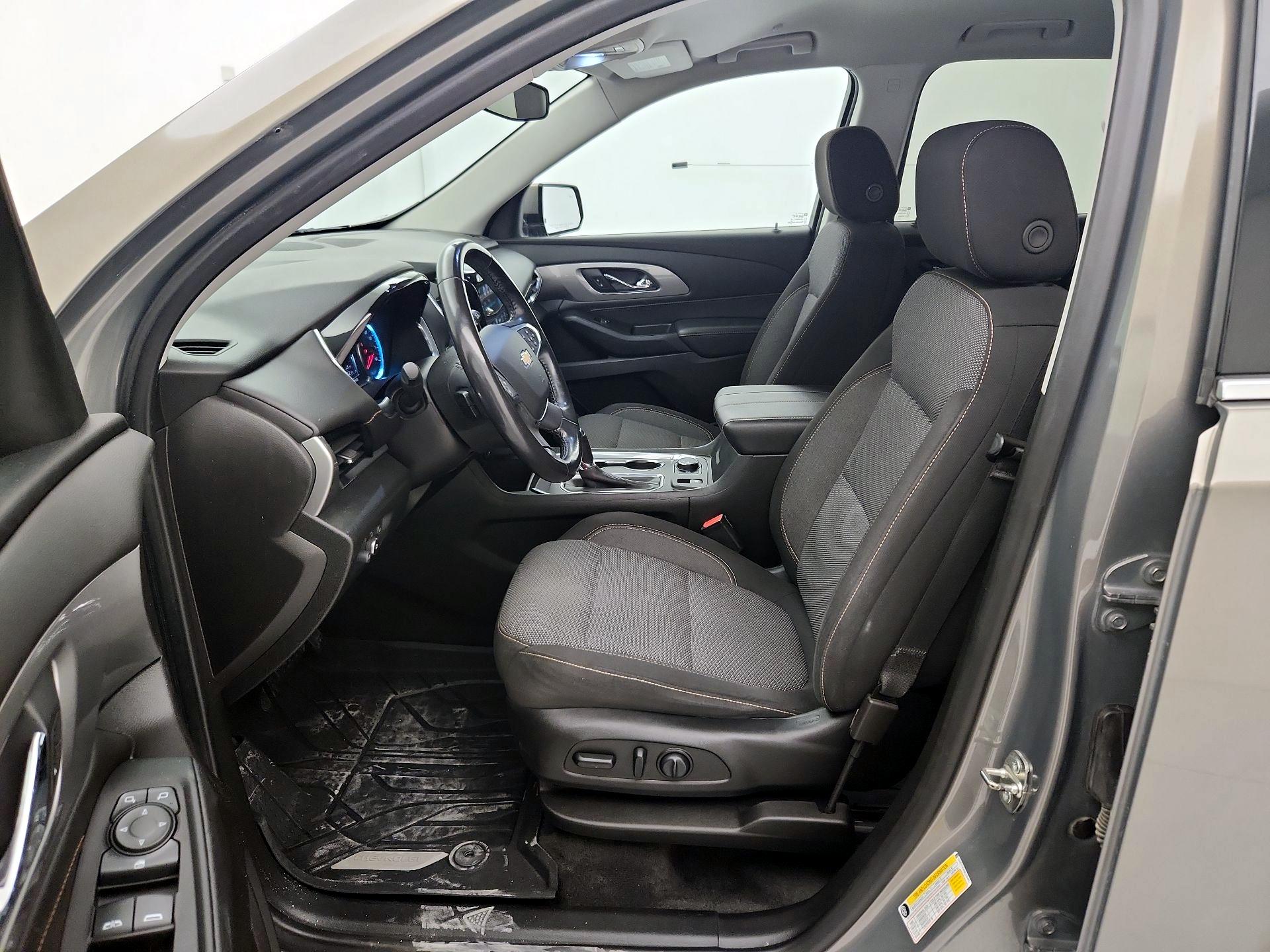 Thumbnail: 2019 Chevrolet Traverse - 11